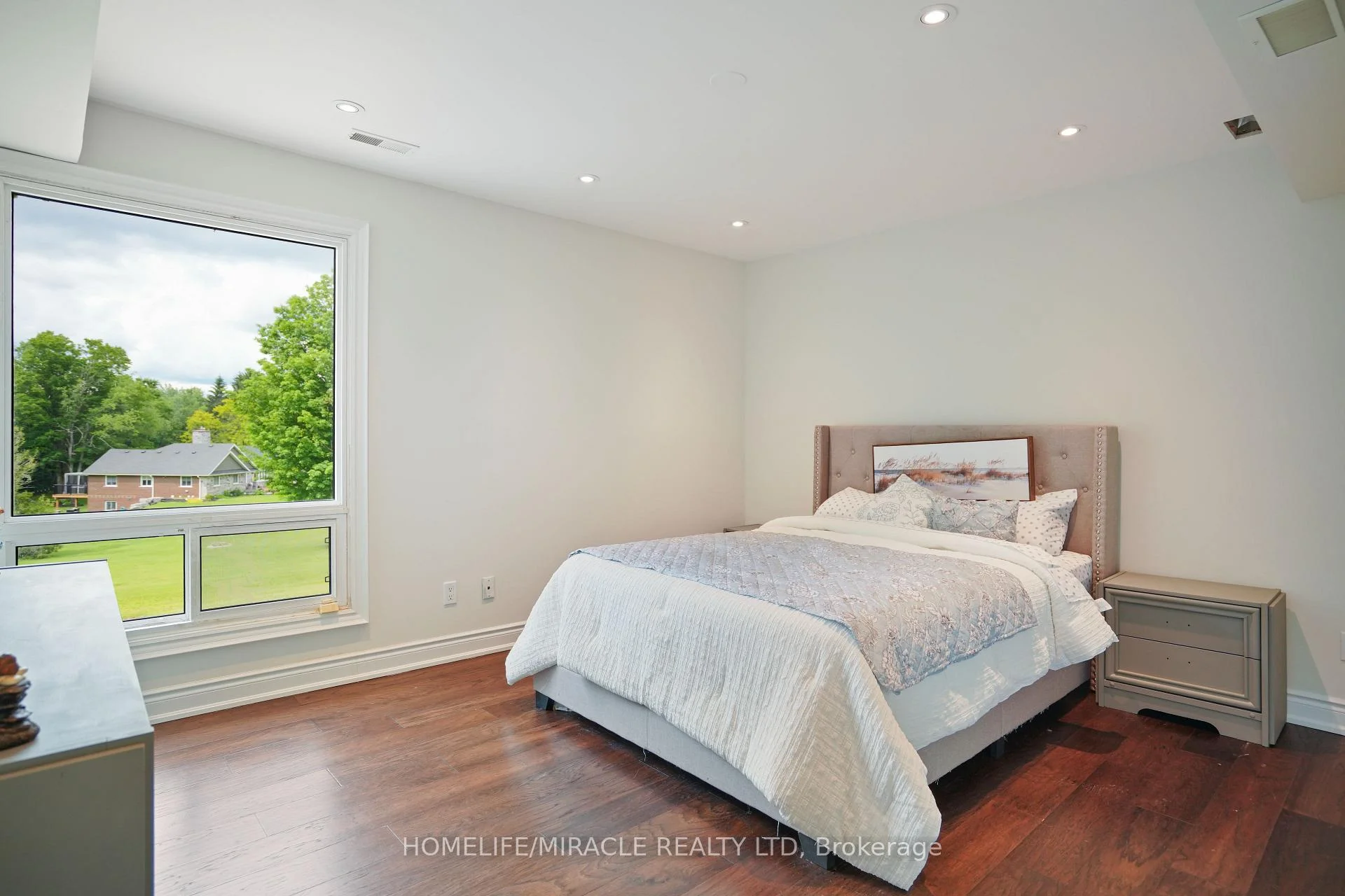 Photo 24 of 19 Tanglewood Drive, Caledon, Rural Caledon — HOMEH