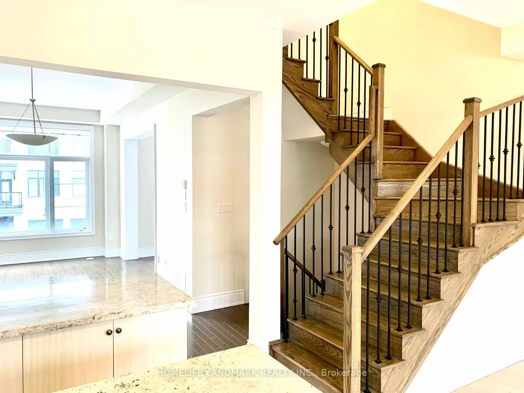 Photo 14 of 95 Carrville Woods Circle, Vaughan, Patterson — HOMEH