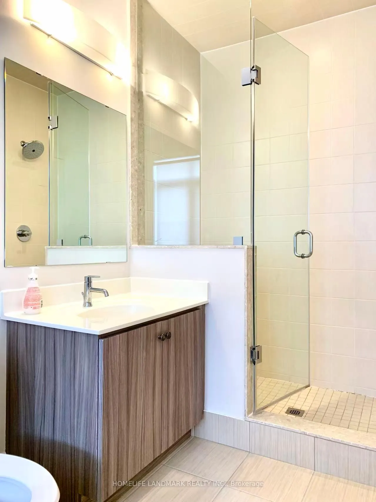Photo 17 of 95 Carrville Woods Circle, Vaughan, Patterson — HOMEH