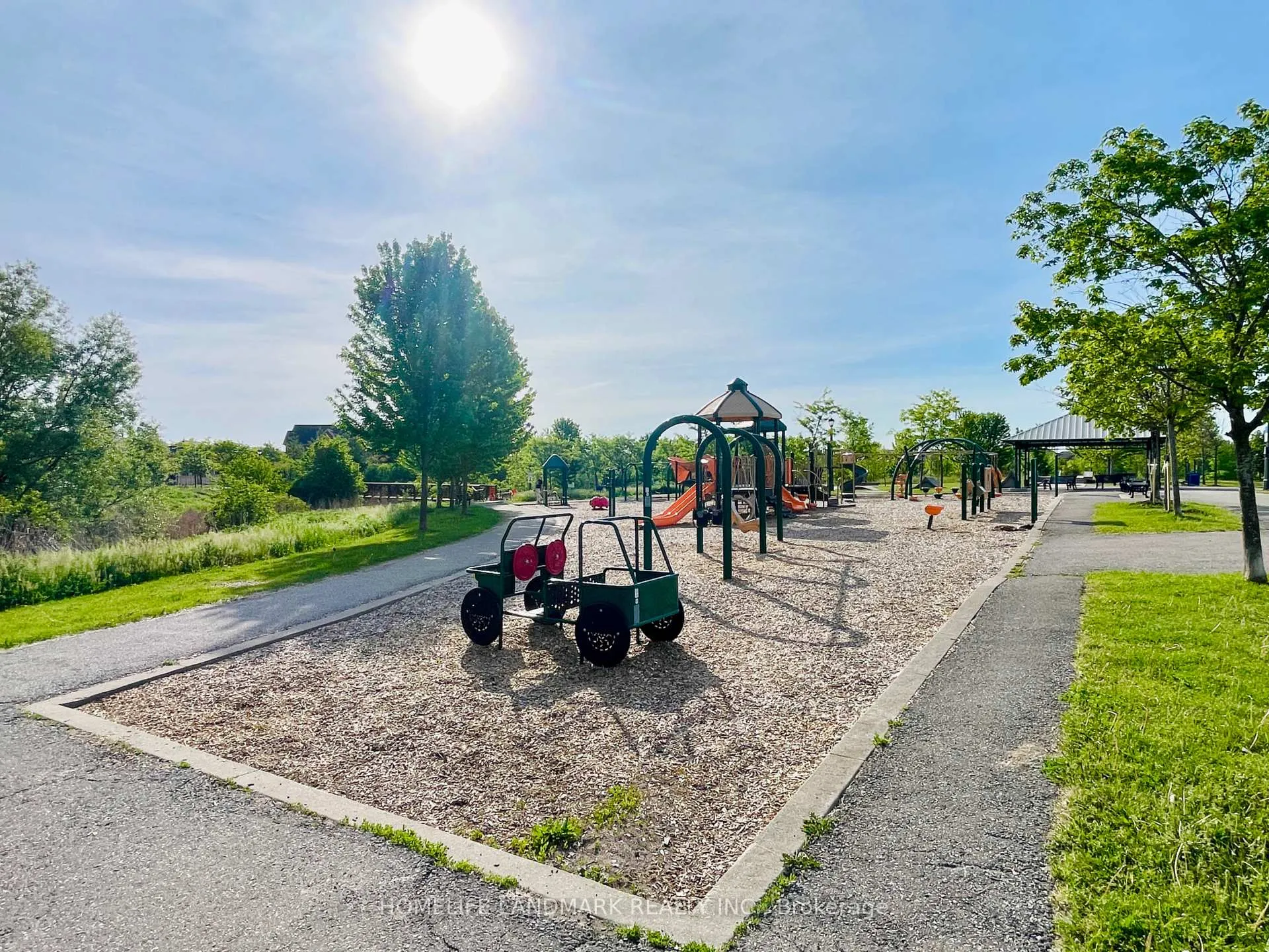 Photo 21 of 95 Carrville Woods Circle, Vaughan, Patterson — HOMEH
