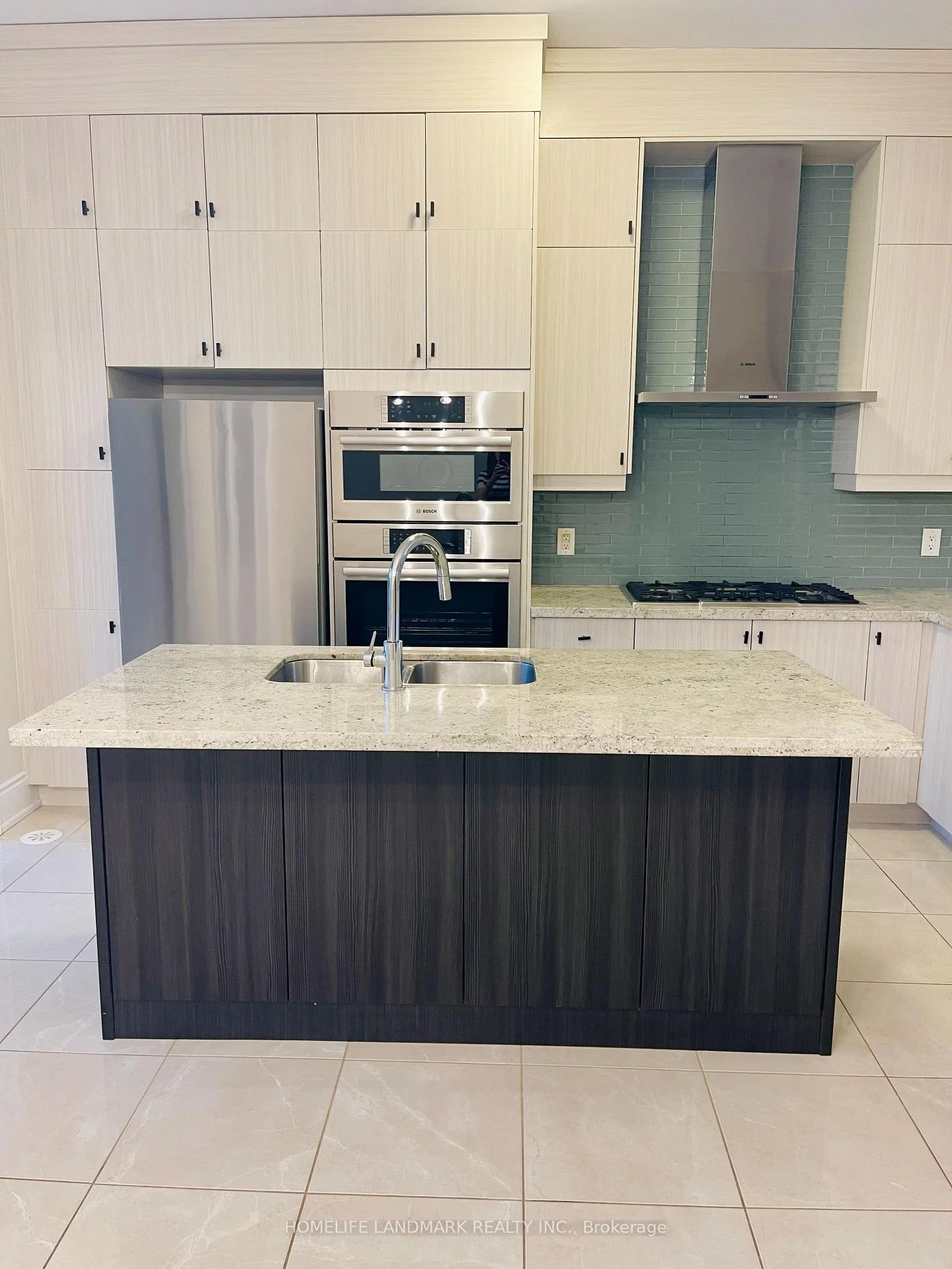 Photo 32 of 95 Carrville Woods Circle, Vaughan, Patterson — HOMEH