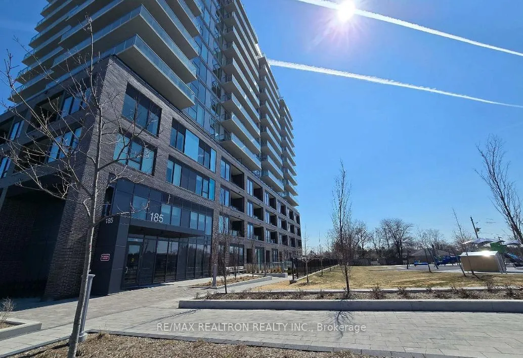 Photo 1 of Unit 301, 185 Deerfield Road, Newmarket, Central Newmarket — HOMEH