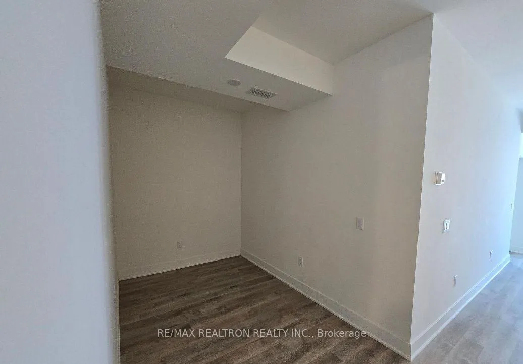 Photo 8 of Unit 301, 185 Deerfield Road, Newmarket, Central Newmarket — HOMEH
