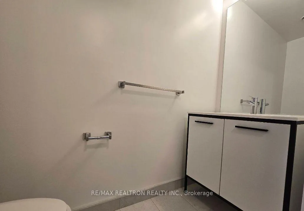 Photo 9 of Unit 301, 185 Deerfield Road, Newmarket, Central Newmarket — HOMEH