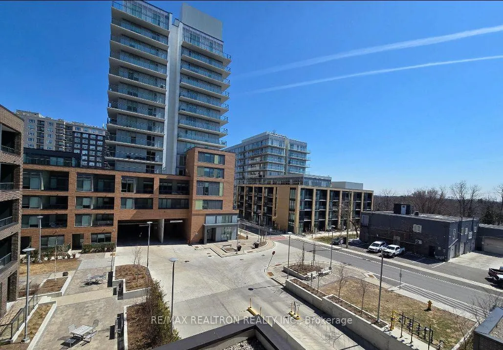 Photo 10 of Unit 301, 185 Deerfield Road, Newmarket, Central Newmarket — HOMEH