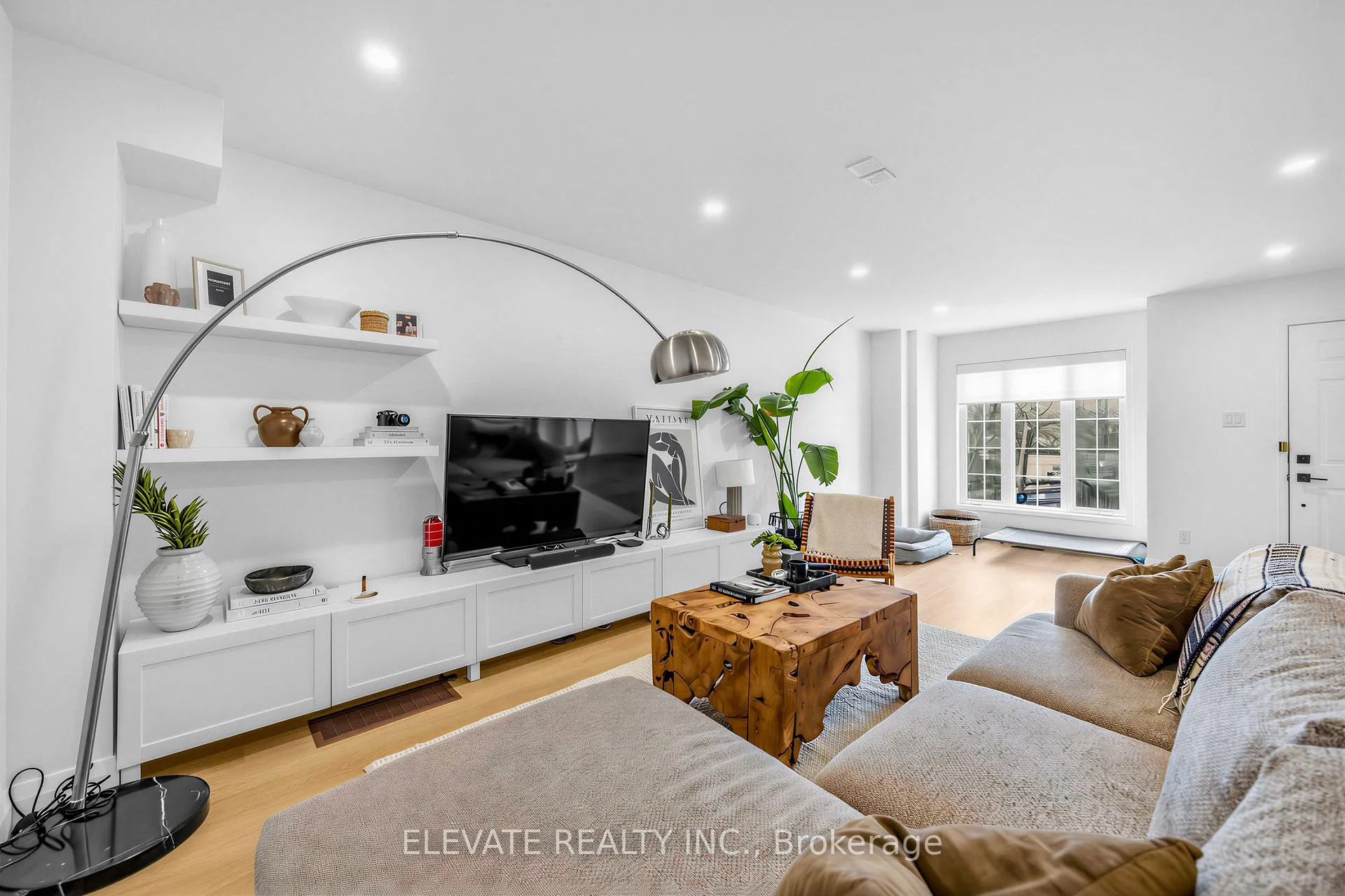 Photo 4 of 1 Mulock Avenue, Toronto, Junction Area — HOMEH