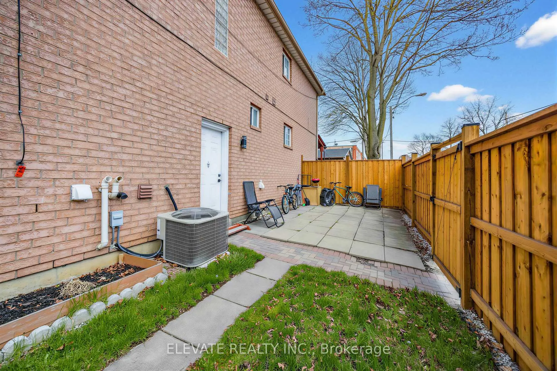 Photo 24 of 1 Mulock Avenue, Toronto, Junction Area — HOMEH
