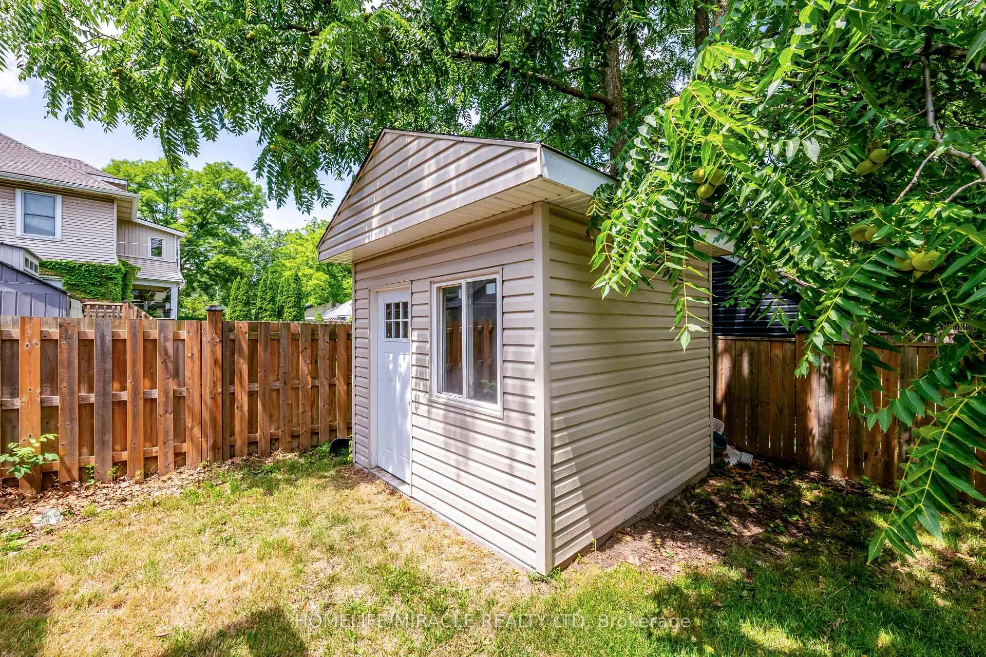 Photo 9 of 4975 Mcrae Street, Niagara Falls, Cherrywood — HOMEH