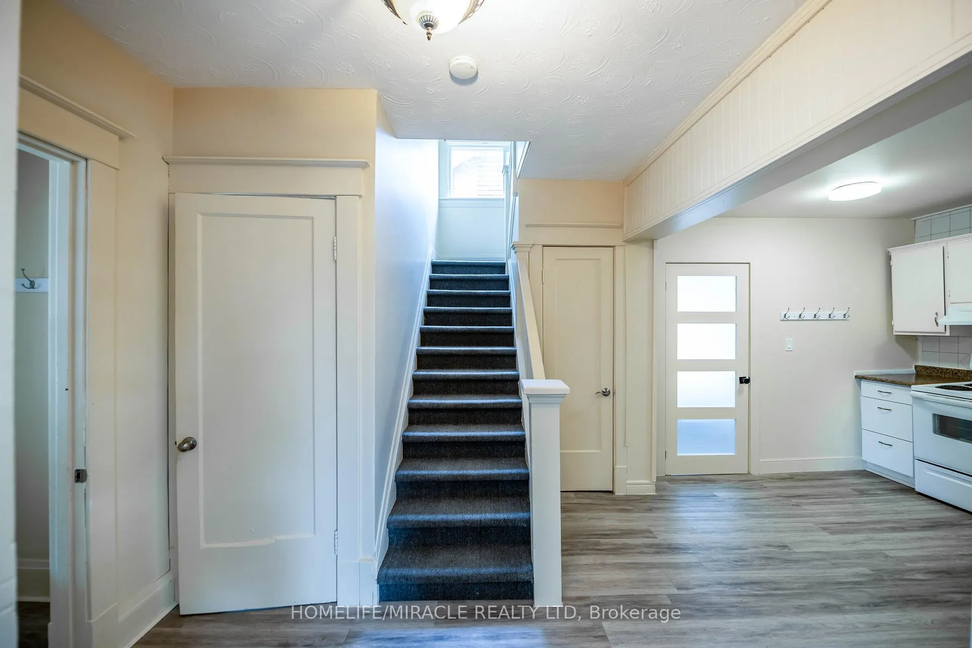 Photo 17 of 4975 Mcrae Street, Niagara Falls, Cherrywood — HOMEH