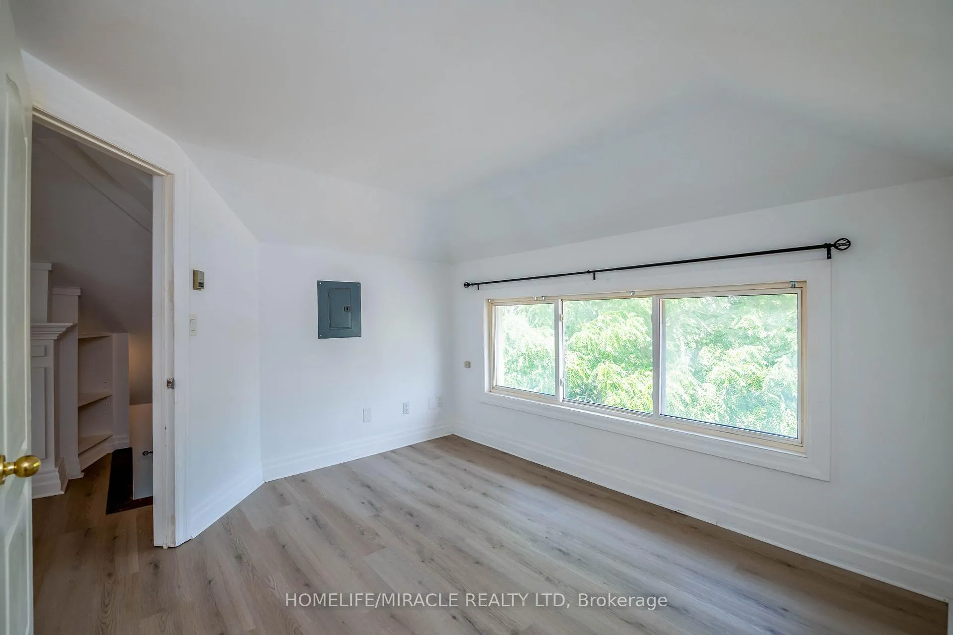 Photo 33 of 4975 Mcrae Street, Niagara Falls, Cherrywood — HOMEH