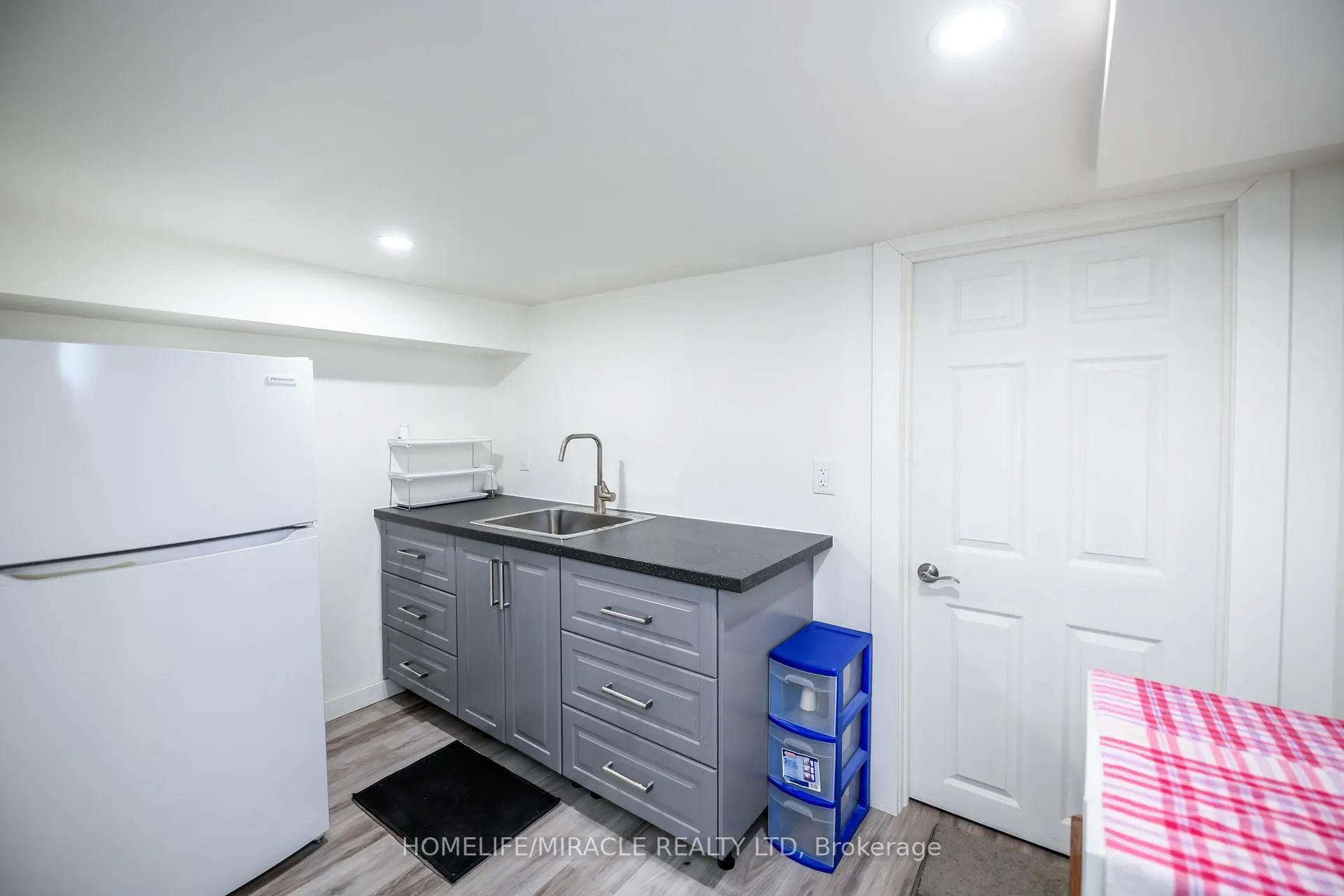 Photo 43 of 4975 Mcrae Street, Niagara Falls, Cherrywood — HOMEH
