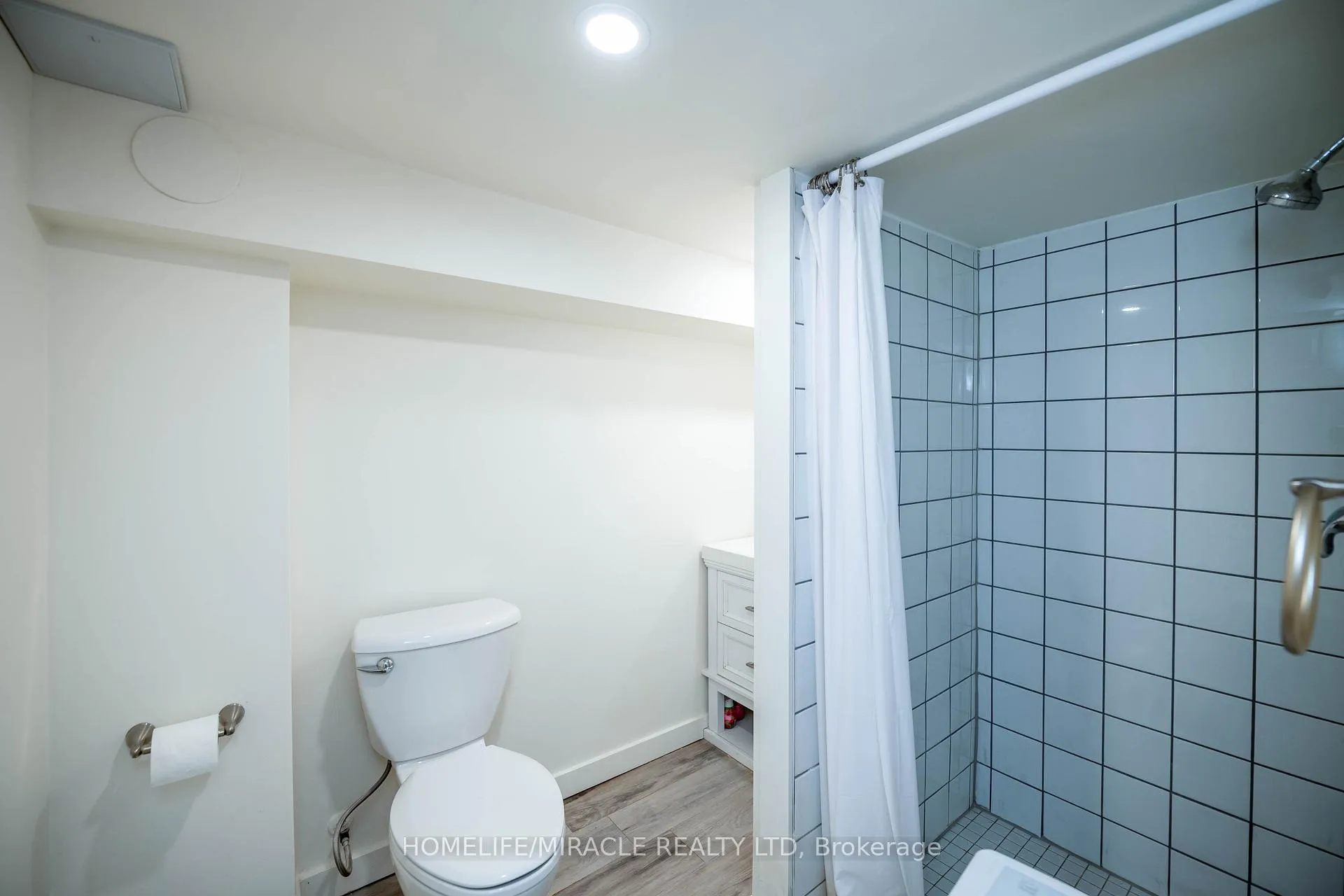 Photo 44 of 4975 Mcrae Street, Niagara Falls, Cherrywood — HOMEH