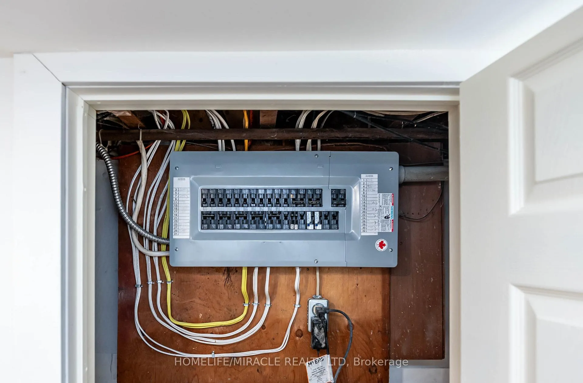 Photo 46 of 4975 Mcrae Street, Niagara Falls, Cherrywood — HOMEH