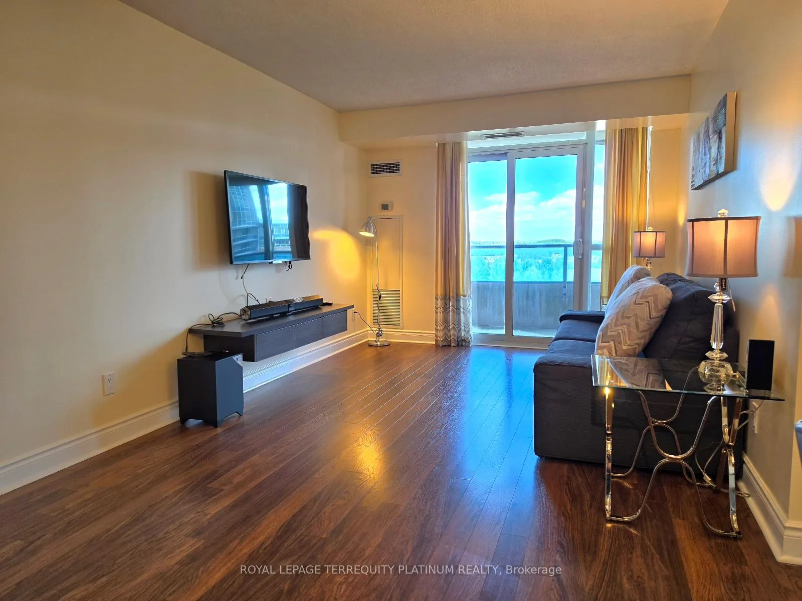 Photo 5 of Unit 1283, 23 Cox Boulevard, Markham, Unionville — HOMEH