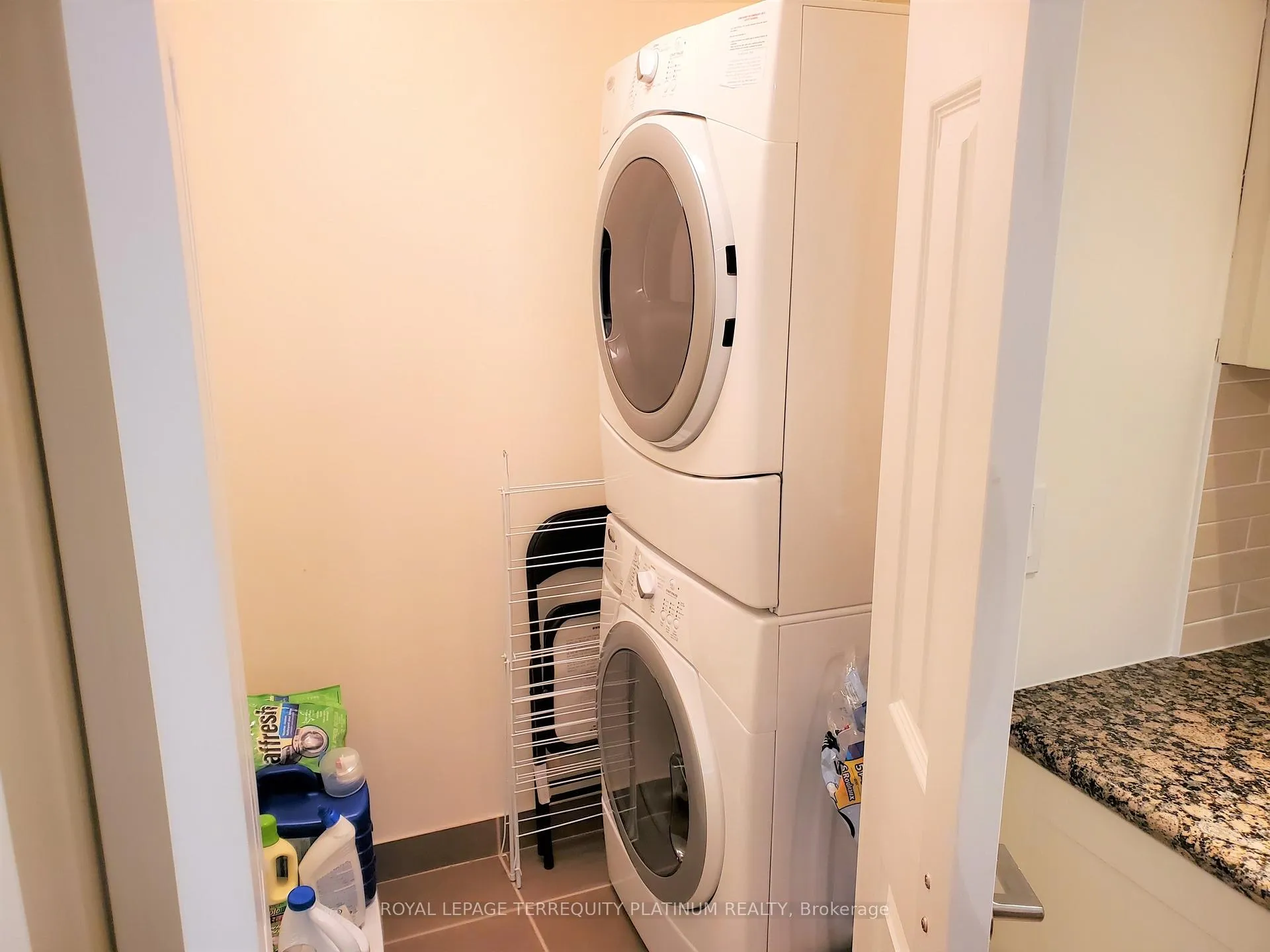 Photo 11 of Unit 1283, 23 Cox Boulevard, Markham, Unionville — HOMEH