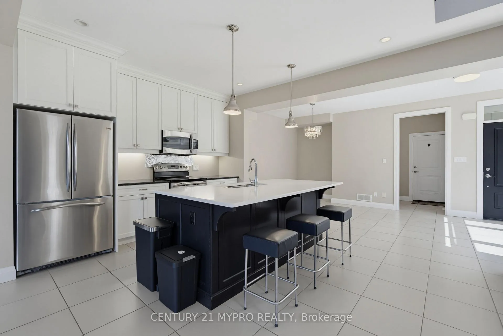 Photo 9 of 258 Callaway Road, London, North R — HOMEH