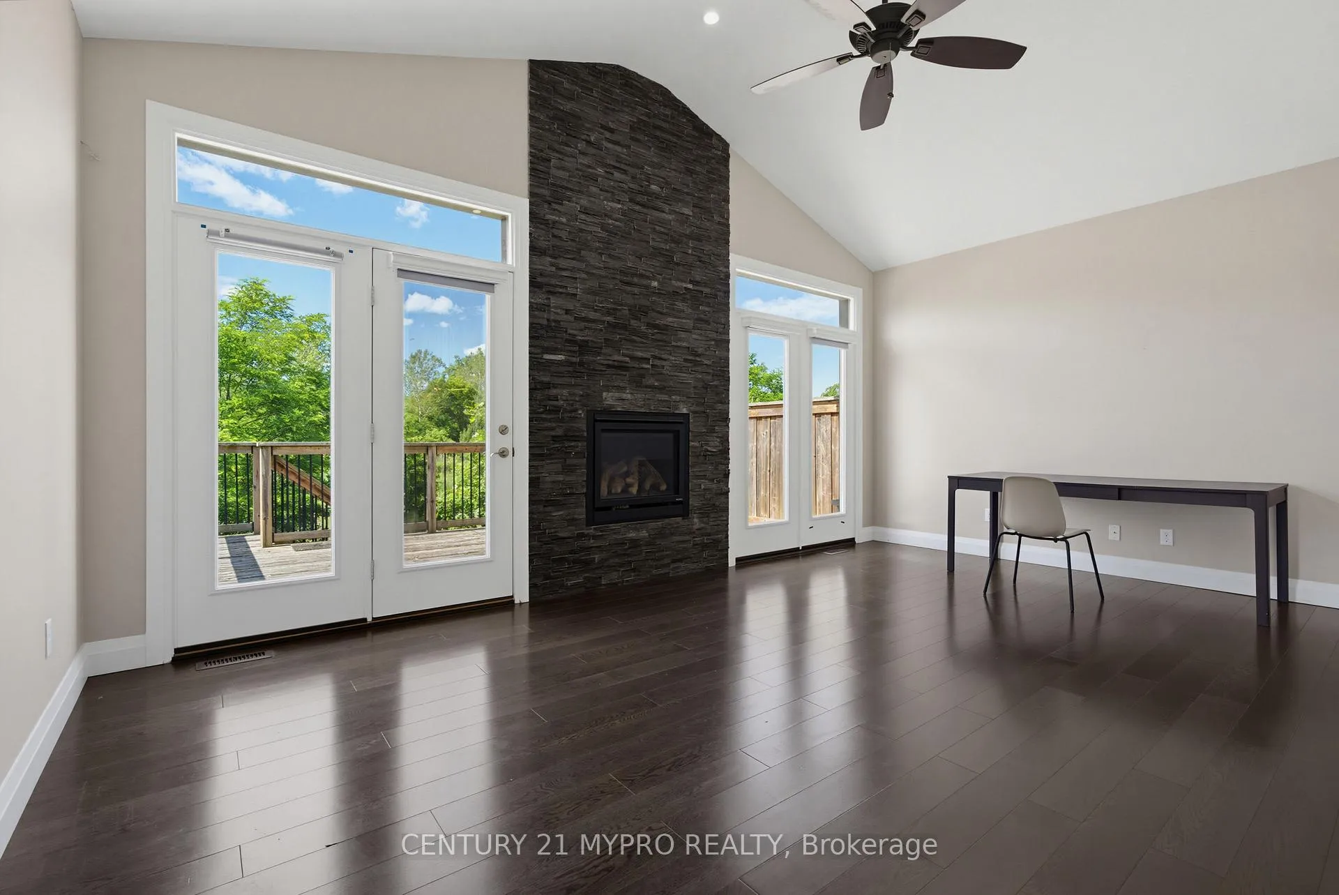 Photo 13 of 258 Callaway Road, London, North R — HOMEH