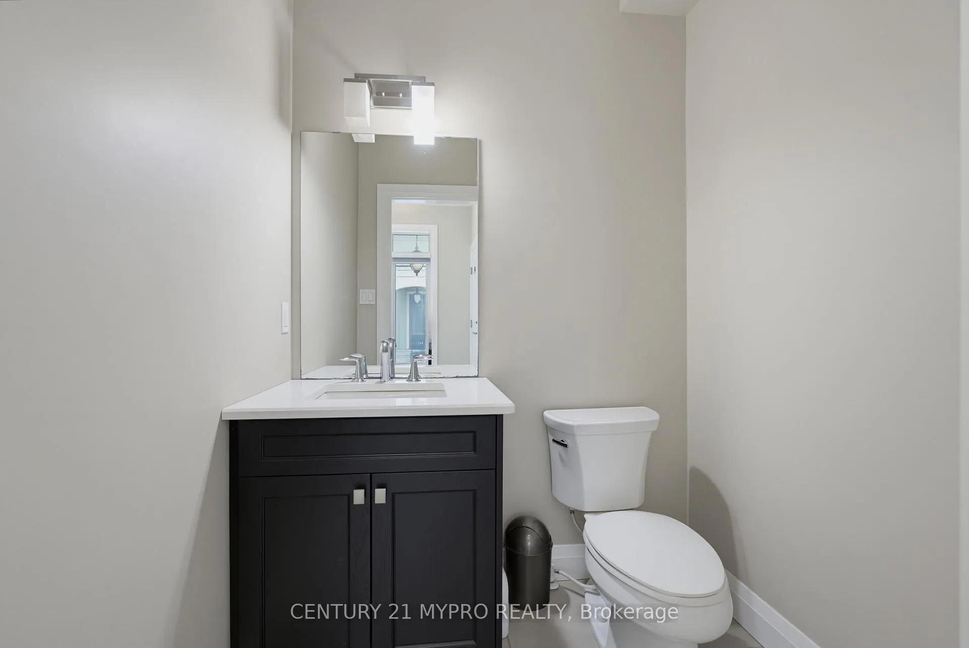 Photo 15 of 258 Callaway Road, London, North R — HOMEH