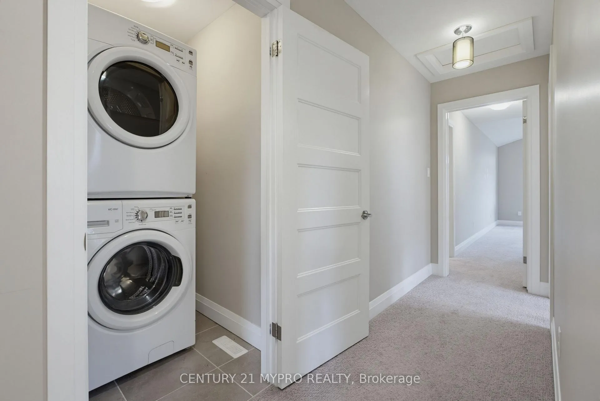 Photo 20 of 258 Callaway Road, London, North R — HOMEH