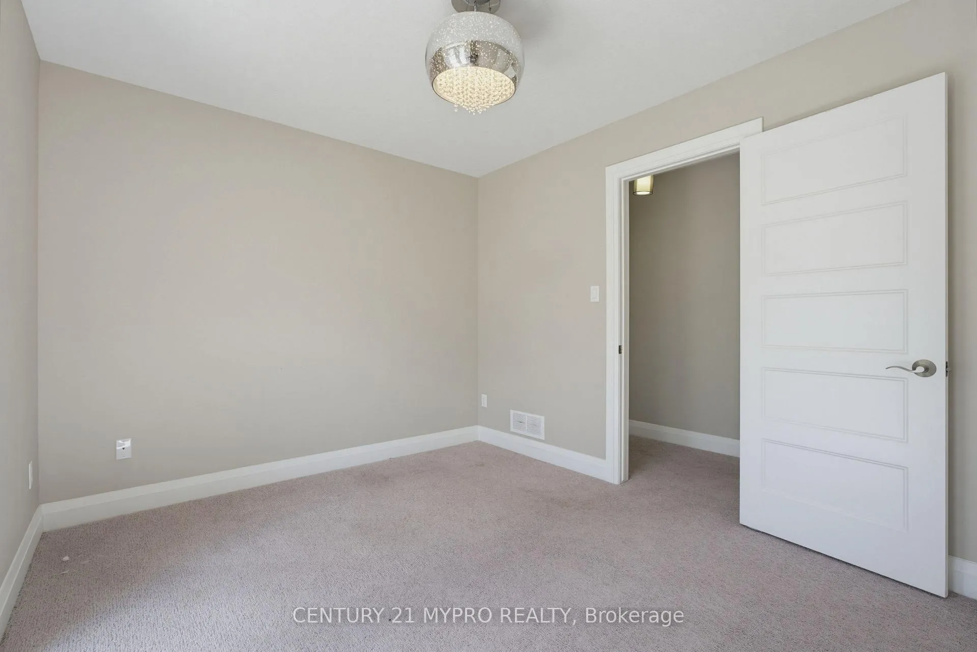 Photo 22 of 258 Callaway Road, London, North R — HOMEH