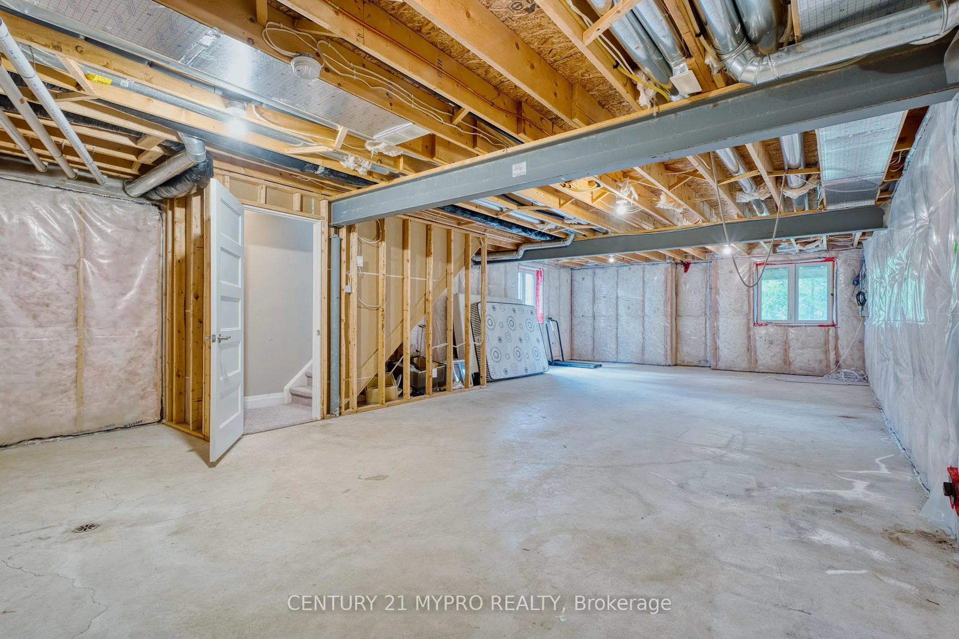 Photo 27 of 258 Callaway Road, London, North R — HOMEH