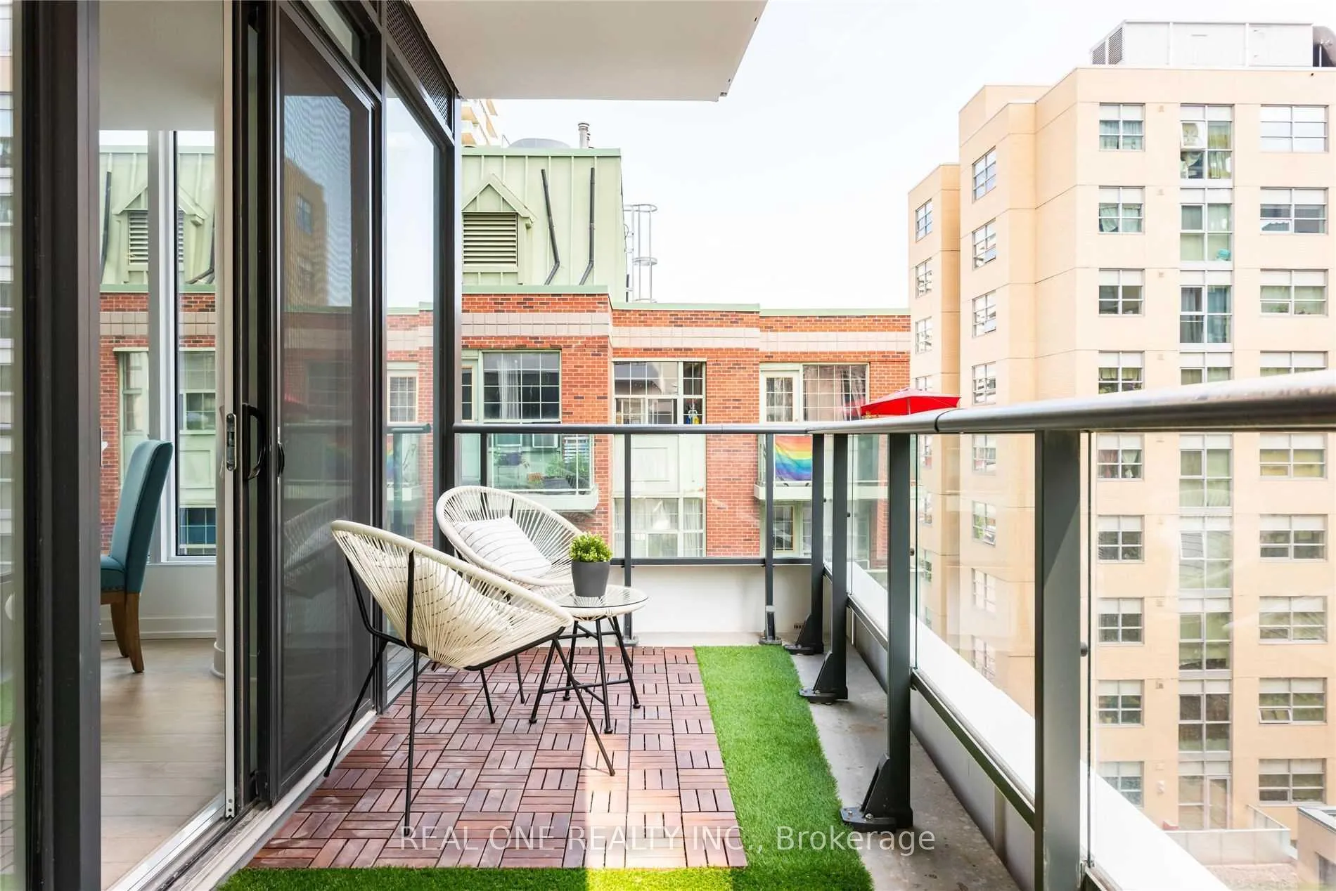 Photo 13 of Unit 822, 85 Wood Street, Toronto, Church-Yonge Corridor — HOMEH