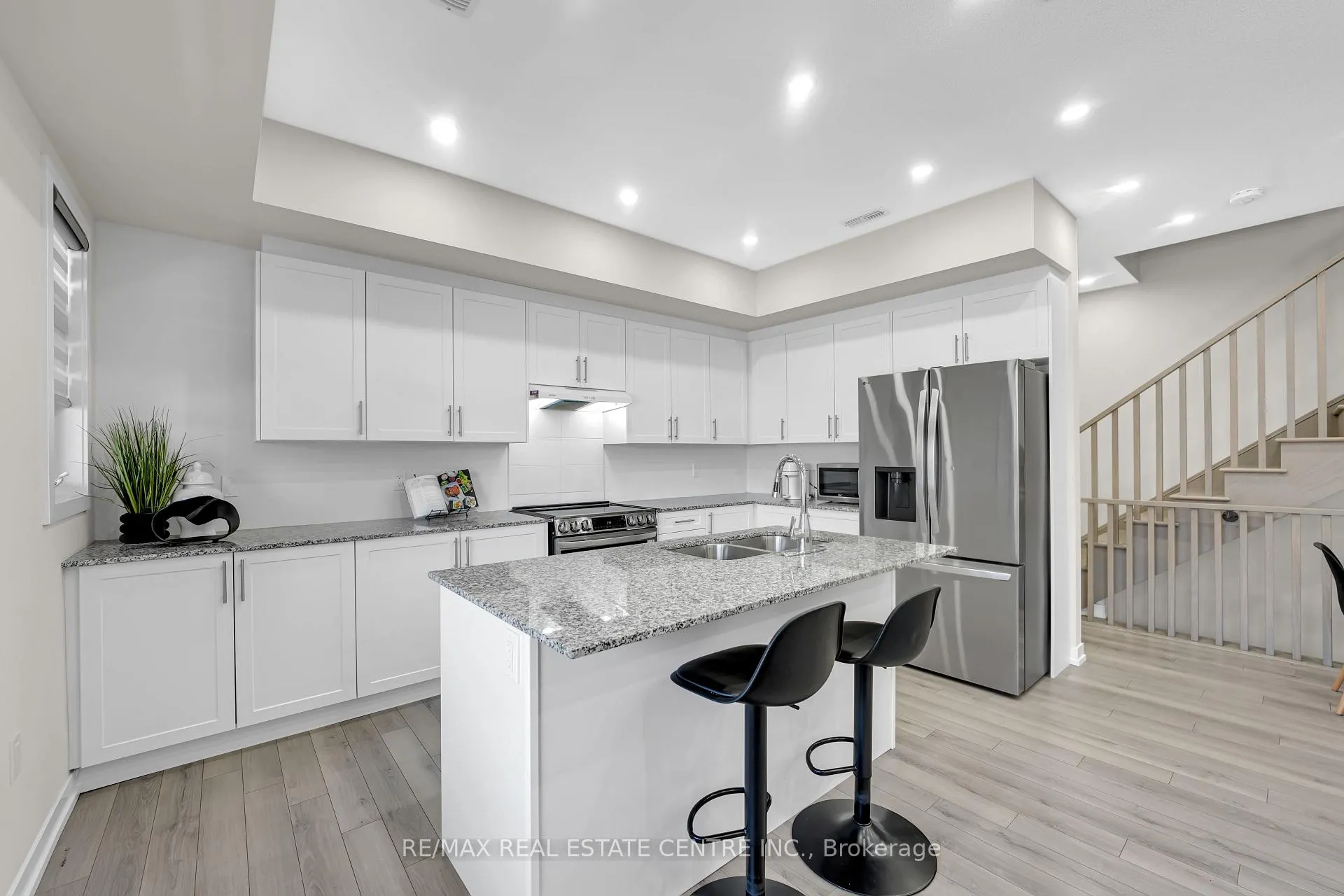 Photo 12 of 1538 Moonseed Place, Milton, Cobban — HOMEH