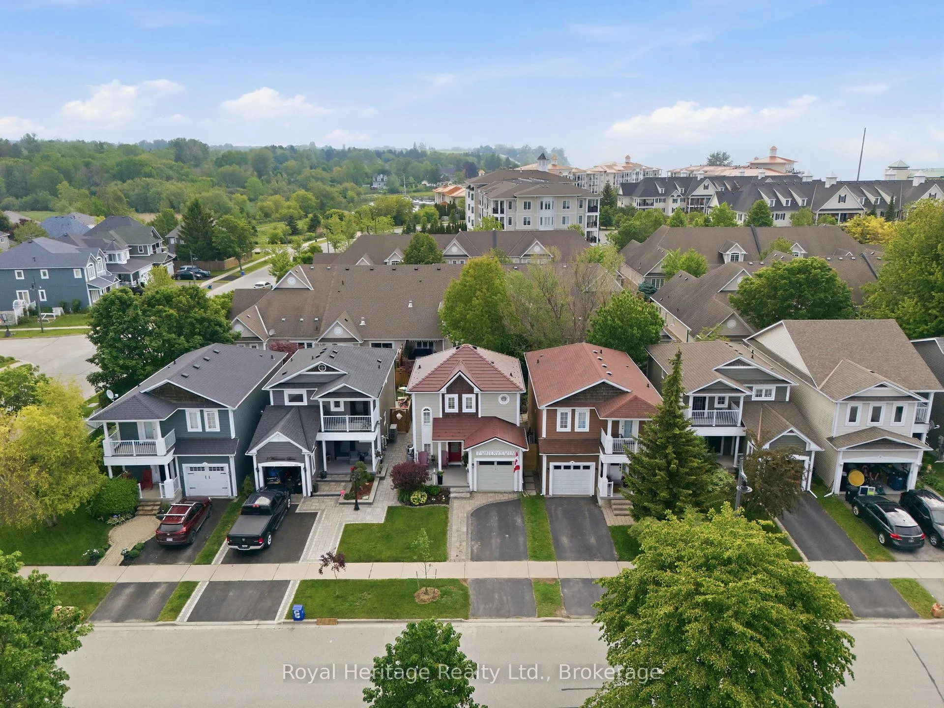 Photo 2 of 7 Waterview Lane, Clarington, Newcastle — HOMEH
