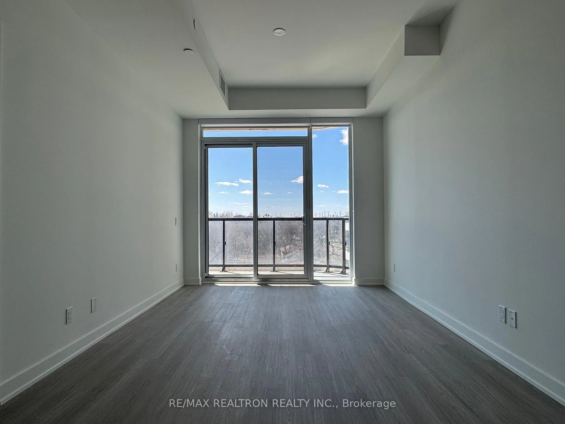 Photo 14 of Unit 631, 8188 Yonge Street, Vaughan, Uplands — HOMEH