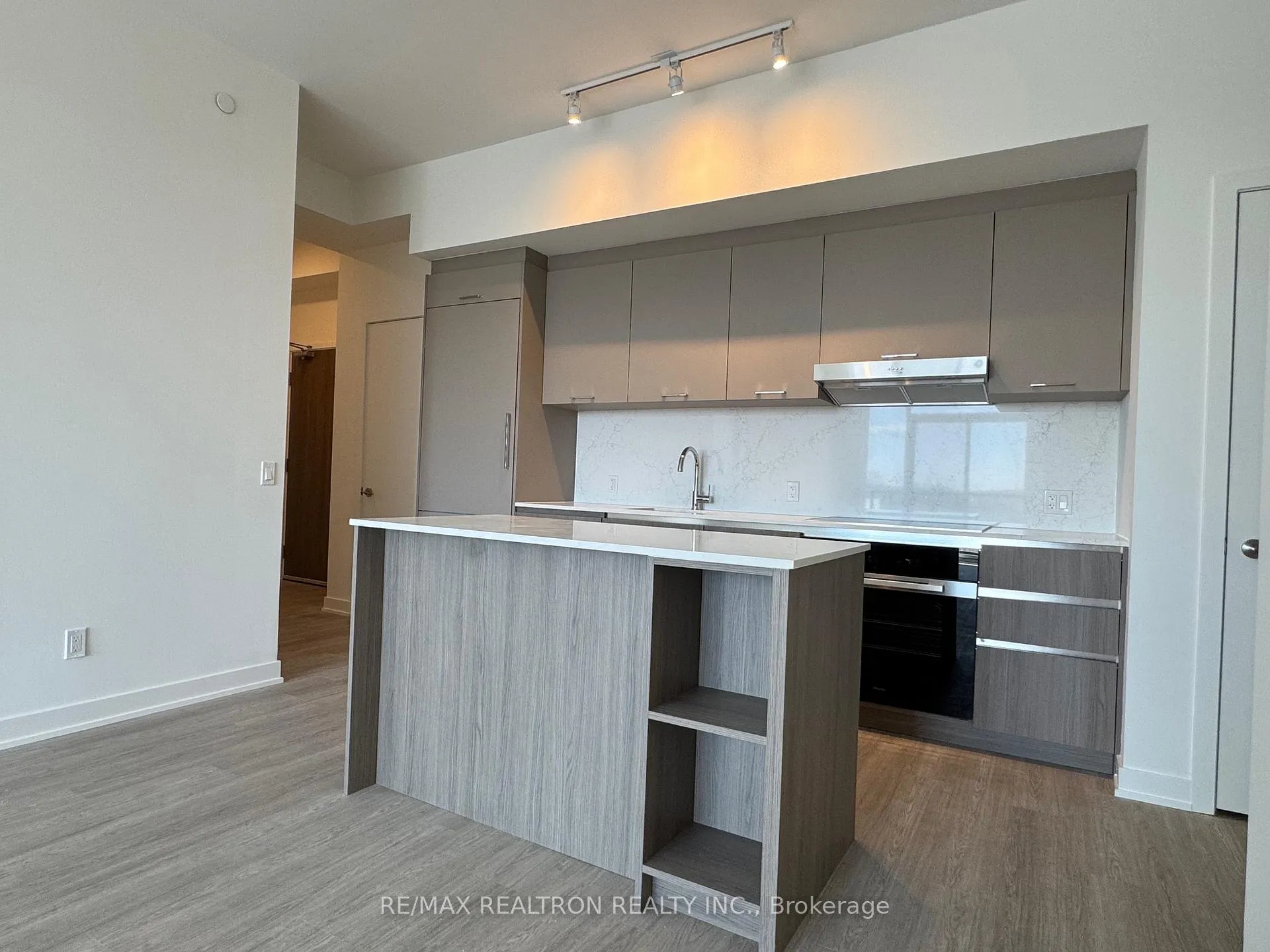 Photo 15 of Unit 631, 8188 Yonge Street, Vaughan, Uplands — HOMEH