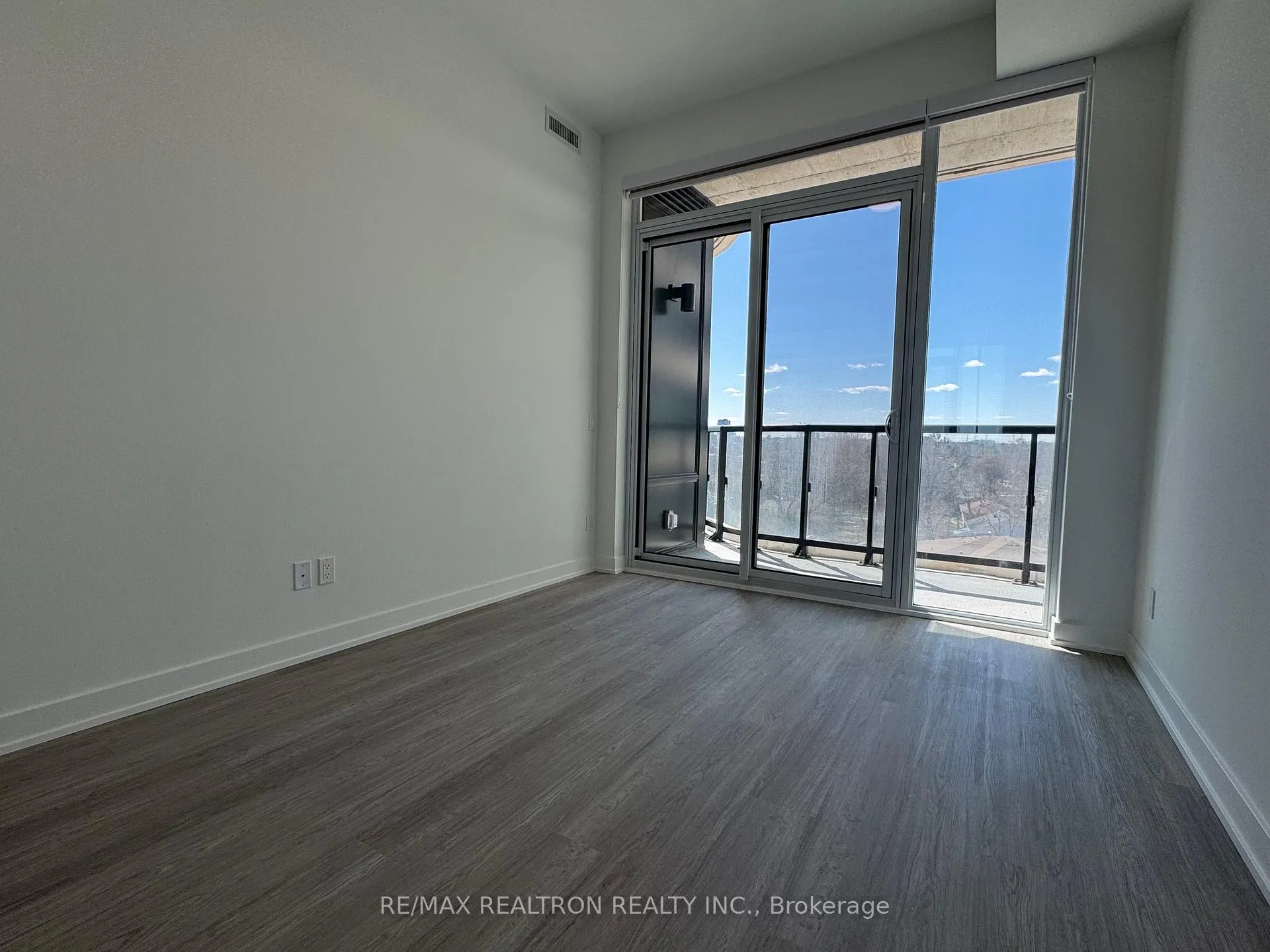 Photo 20 of Unit 631, 8188 Yonge Street, Vaughan, Uplands — HOMEH