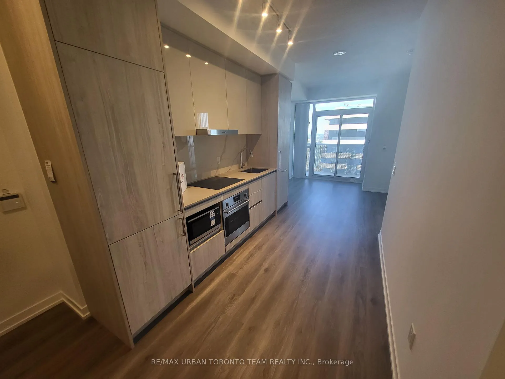 Photo 3 of Unit 6315, 225 Commerce Street, Vaughan, Vaughan Corporate Centre — HOMEH