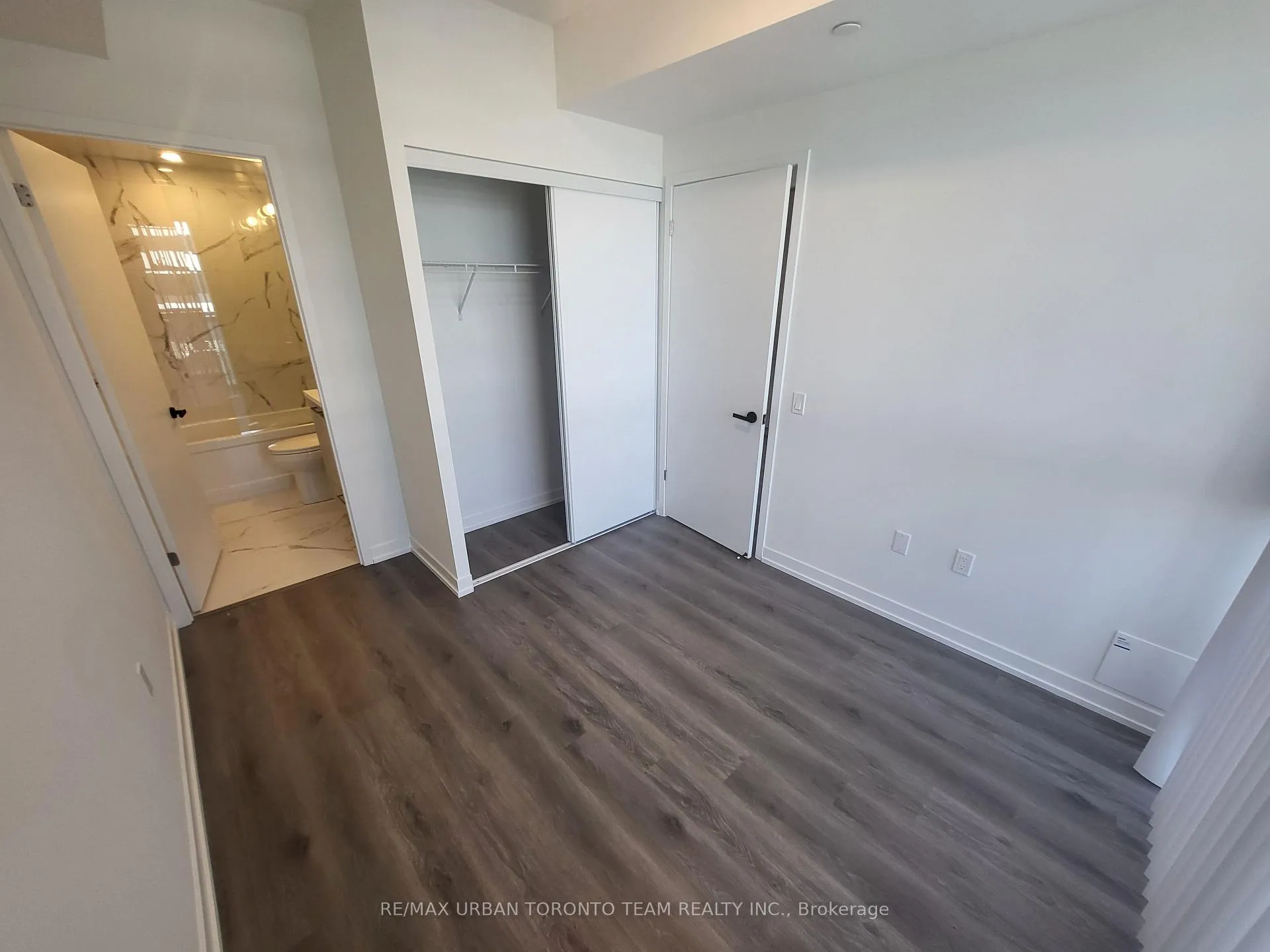 Photo 8 of Unit 6315, 225 Commerce Street, Vaughan, Vaughan Corporate Centre — HOMEH