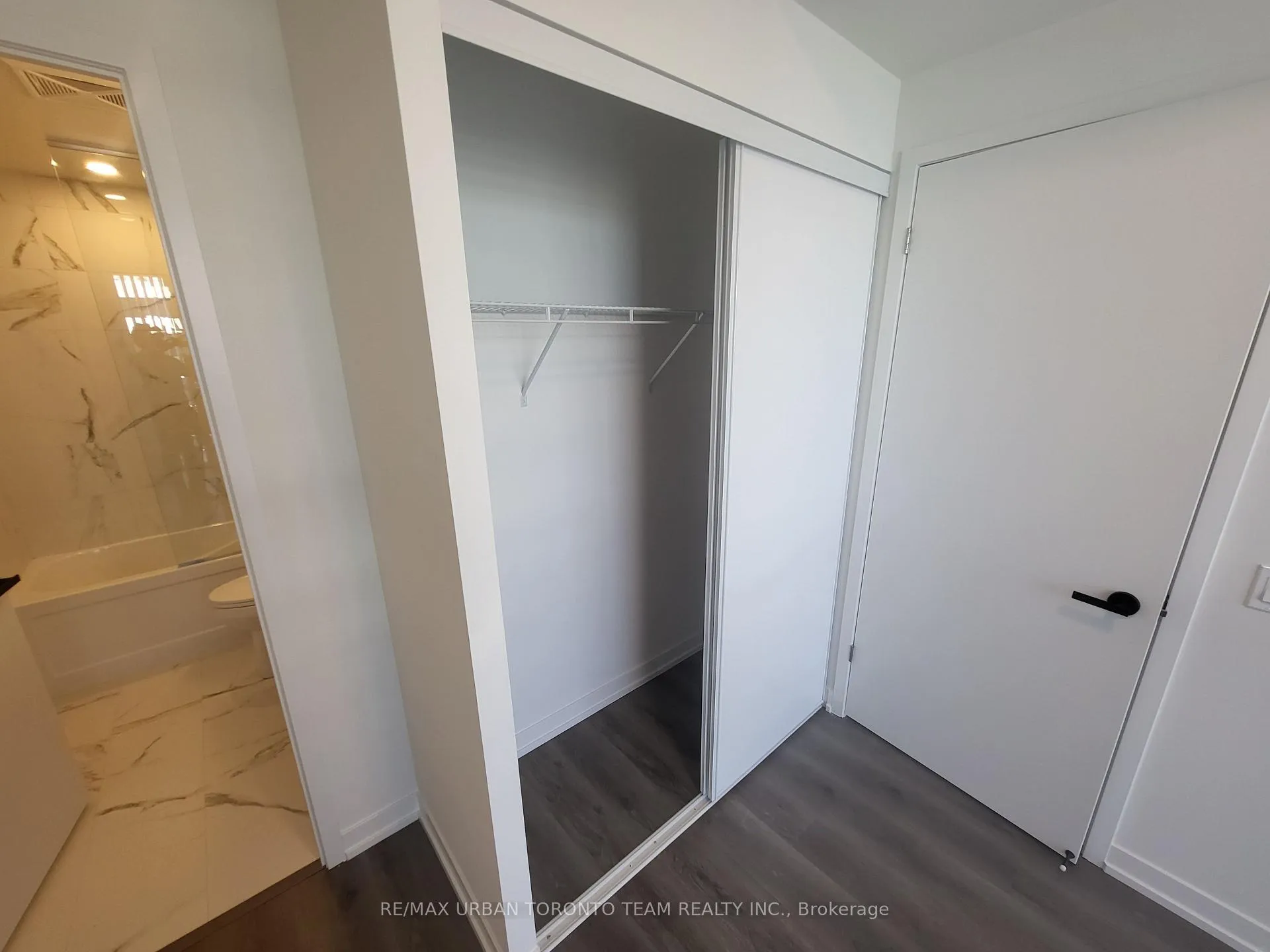 Photo 9 of Unit 6315, 225 Commerce Street, Vaughan, Vaughan Corporate Centre — HOMEH