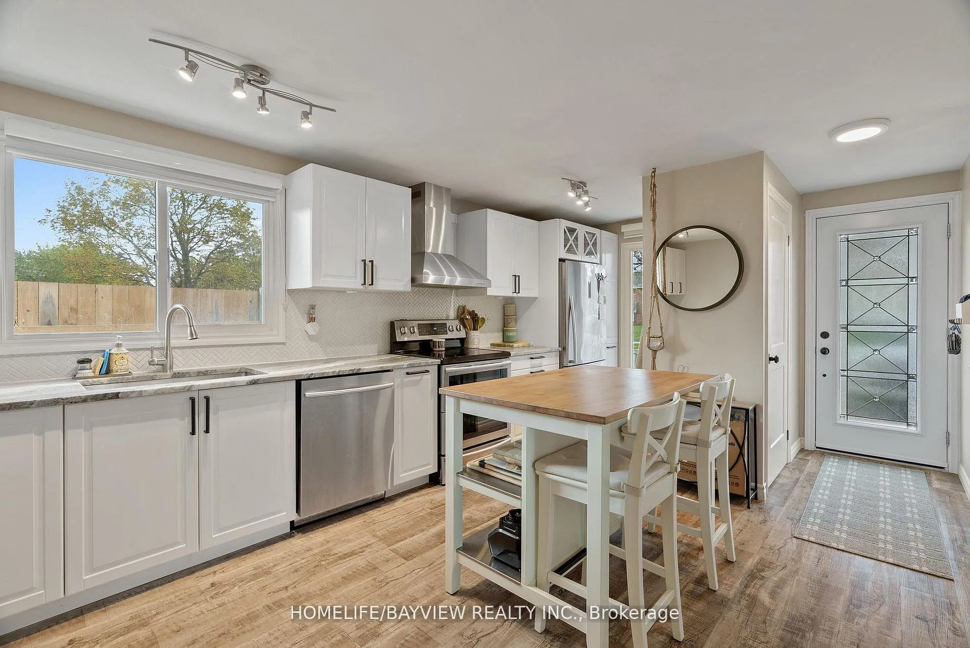 Photo 2 of 333 Preston Parkway, Cambridge — HOMEH