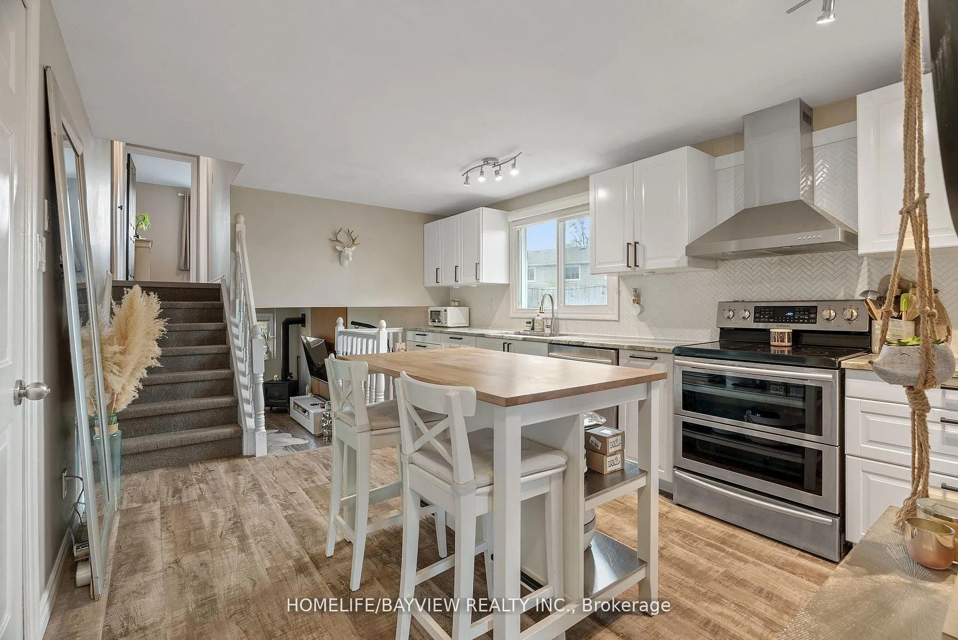Photo 3 of 333 Preston Parkway, Cambridge — HOMEH