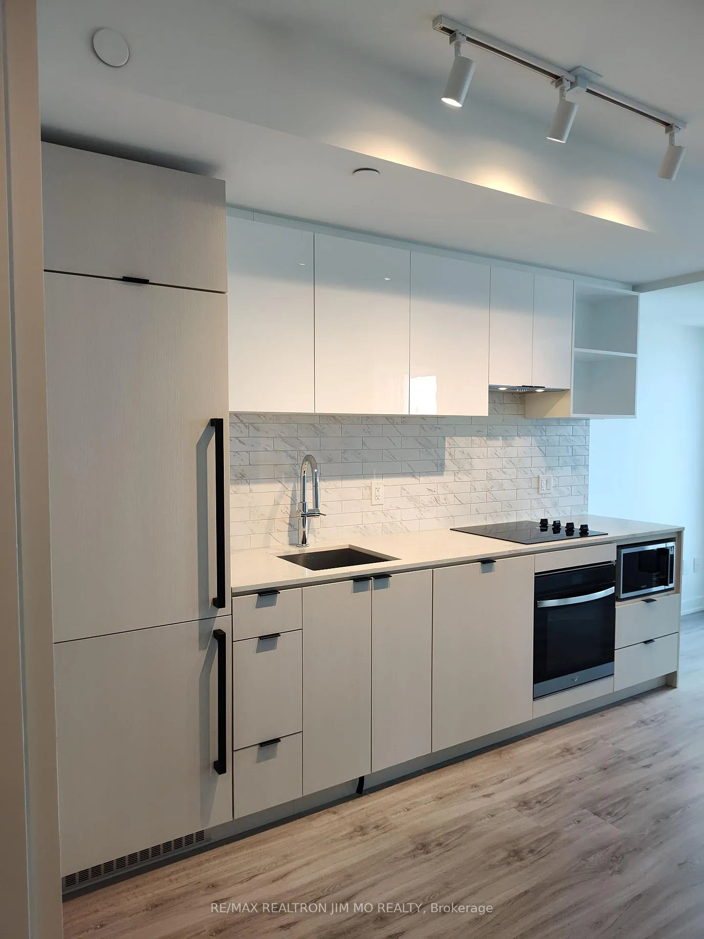 Photo 2 of Unit 5309, 252 Church Street, Toronto, Church-Yonge Corridor — HOMEH