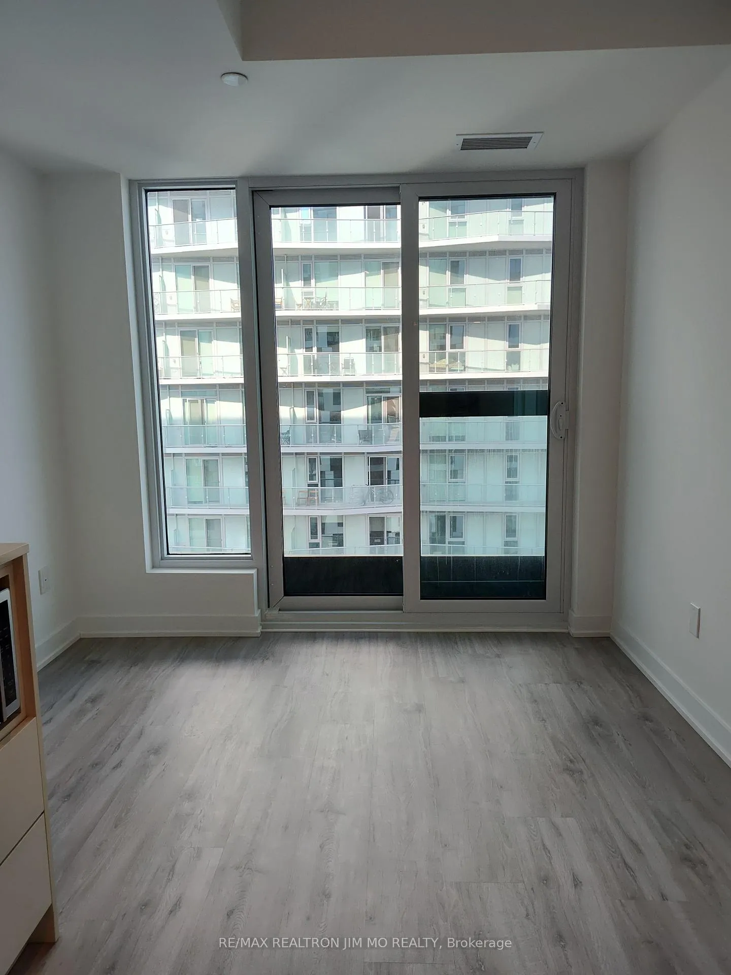 Photo 3 of Unit 5309, 252 Church Street, Toronto, Church-Yonge Corridor — HOMEH