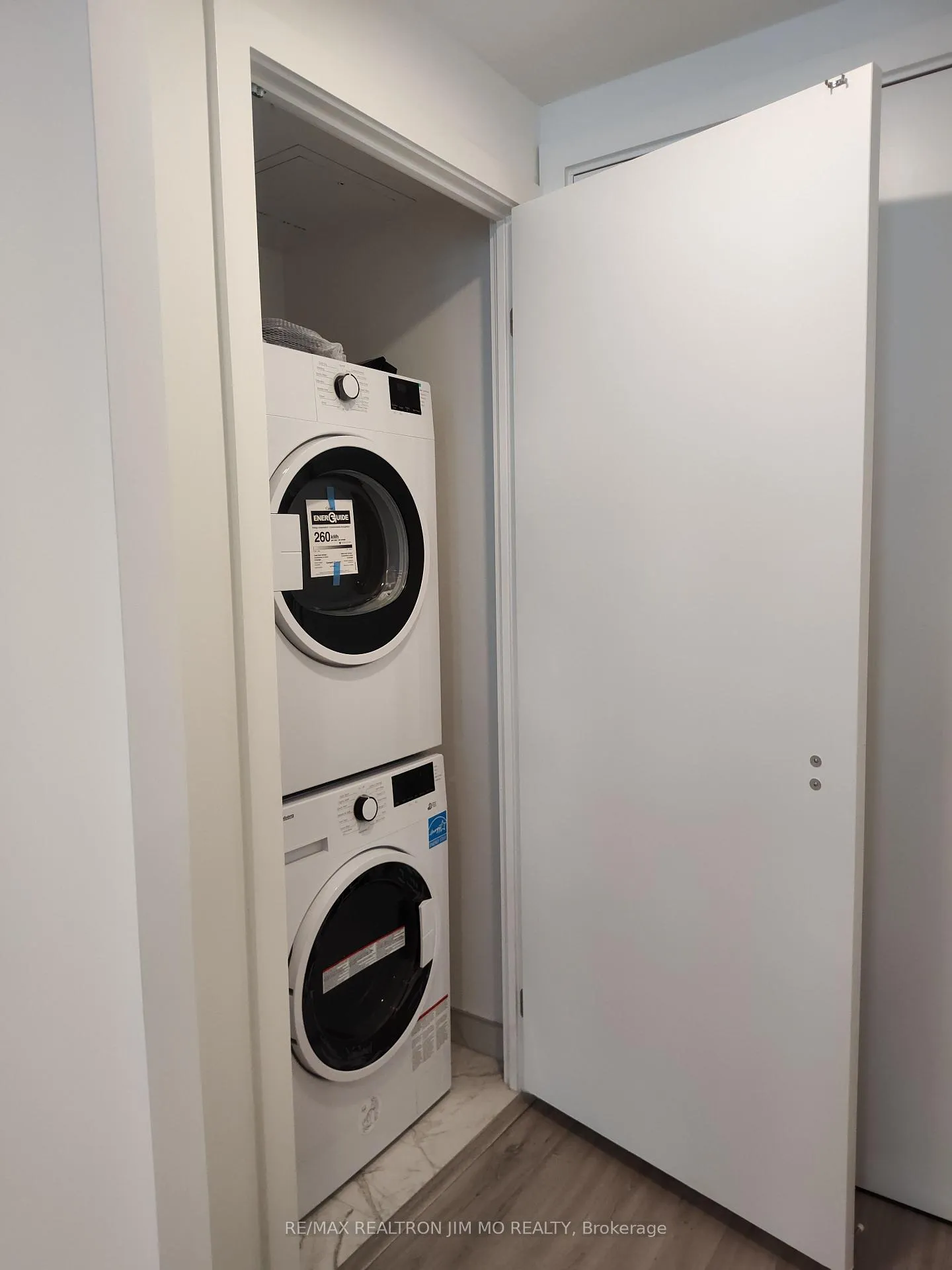 Photo 7 of Unit 5309, 252 Church Street, Toronto, Church-Yonge Corridor — HOMEH