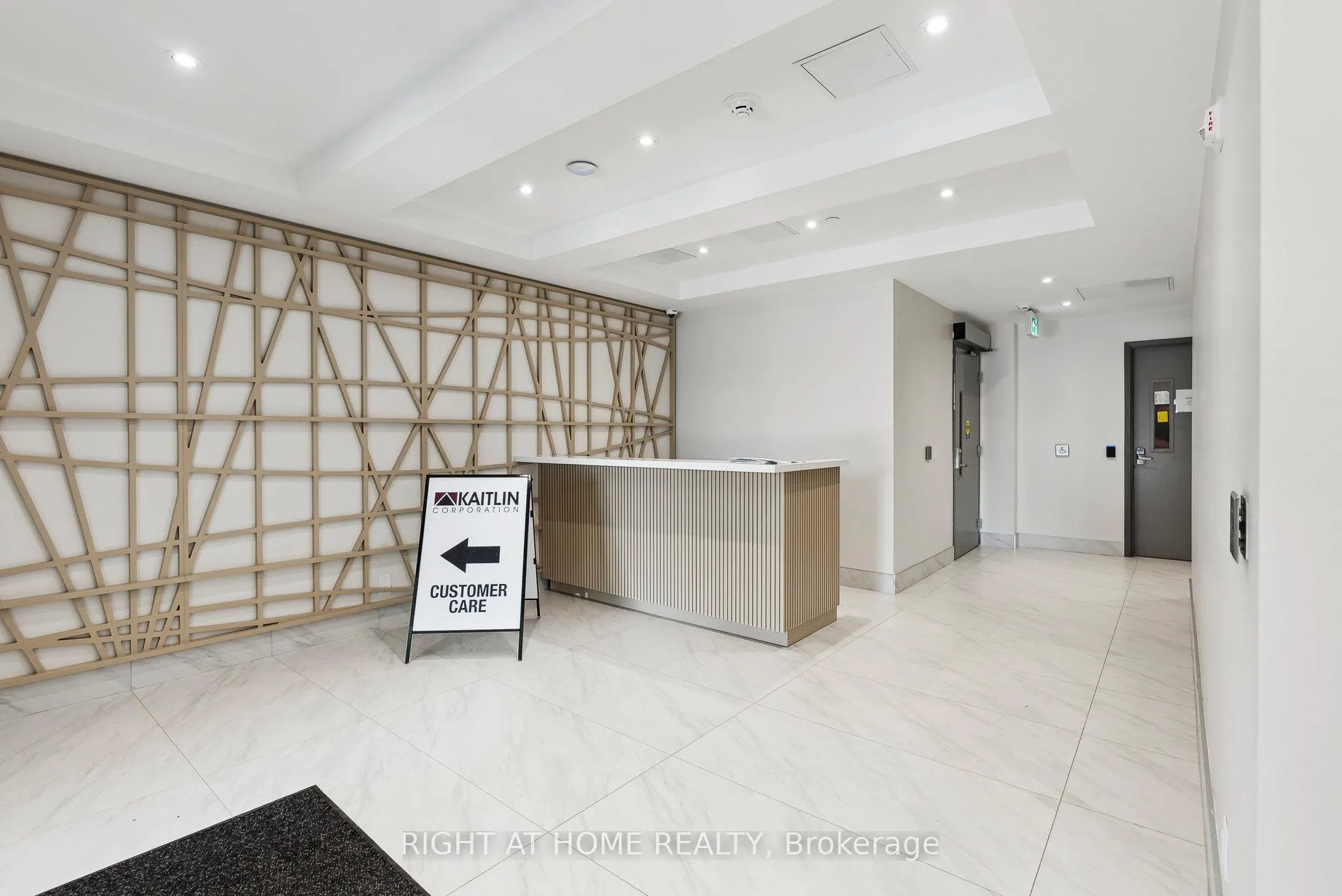Photo 3 of Unit 1007, 55 Clarington Boulevard, Clarington, Bowmanville — HOMEH