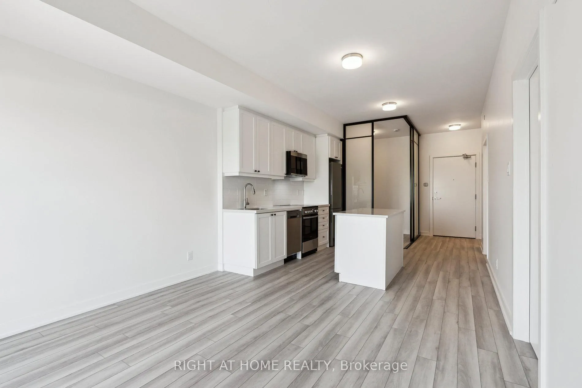 Photo 5 of Unit 1007, 55 Clarington Boulevard, Clarington, Bowmanville — HOMEH