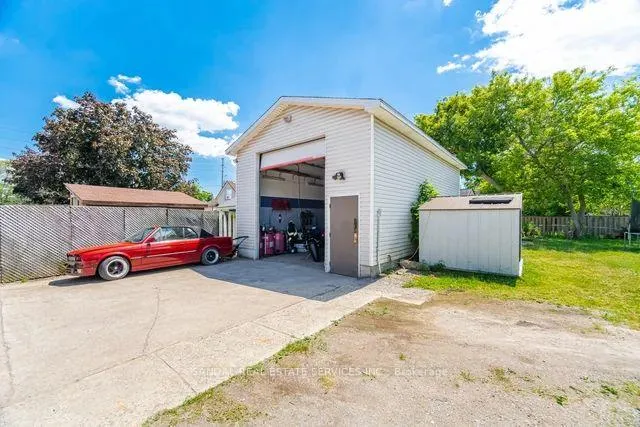 Photo 32 of 3 Nash Street, St. Catharines, Western Hill — HOMEH