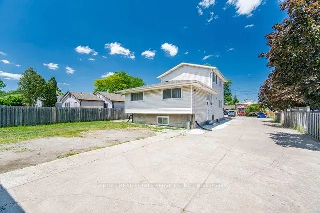 Photo 33 of 3 Nash Street, St. Catharines, Western Hill — HOMEH