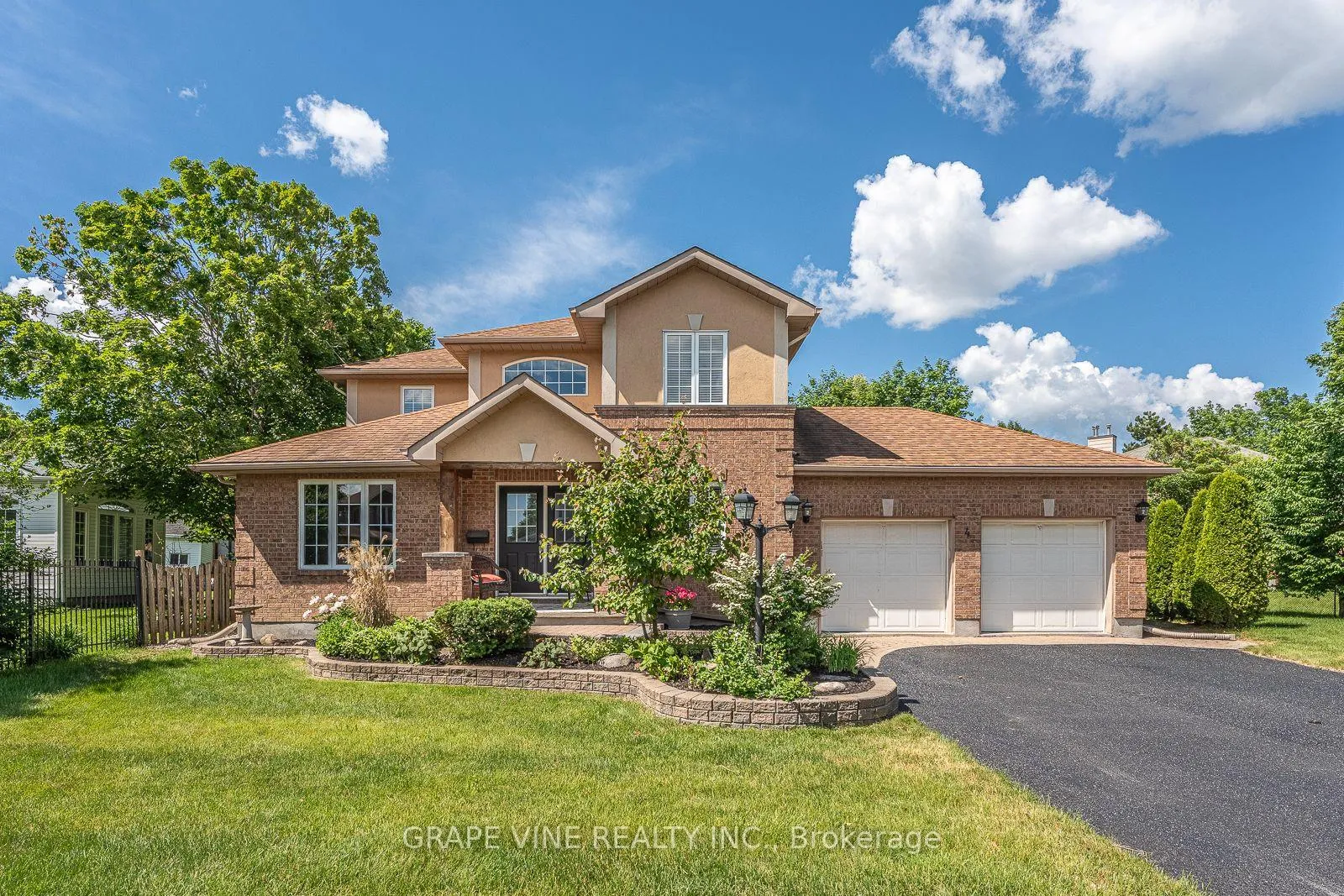 Photo 1 of 4 Carbery Drive, Ottawa, Stittsville (Central) — HOMEH