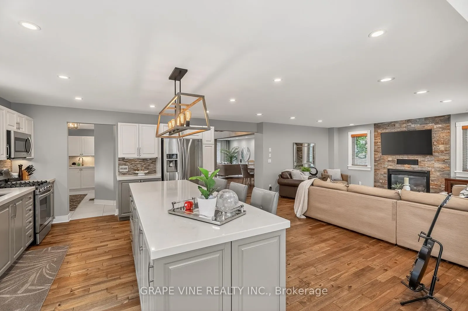 Photo 24 of 4 Carbery Drive, Ottawa, Stittsville (Central) — HOMEH