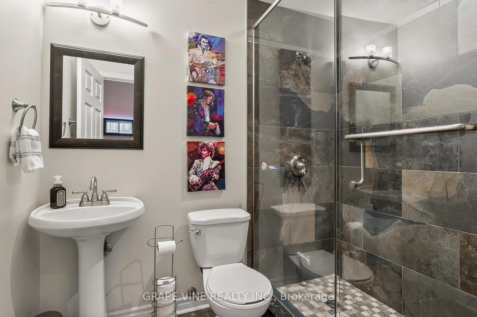 Photo 43 of 4 Carbery Drive, Ottawa, Stittsville (Central) — HOMEH