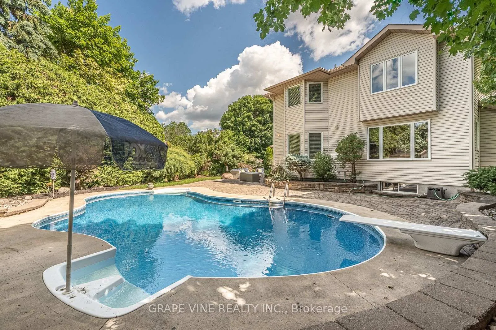 Photo 46 of 4 Carbery Drive, Ottawa, Stittsville (Central) — HOMEH