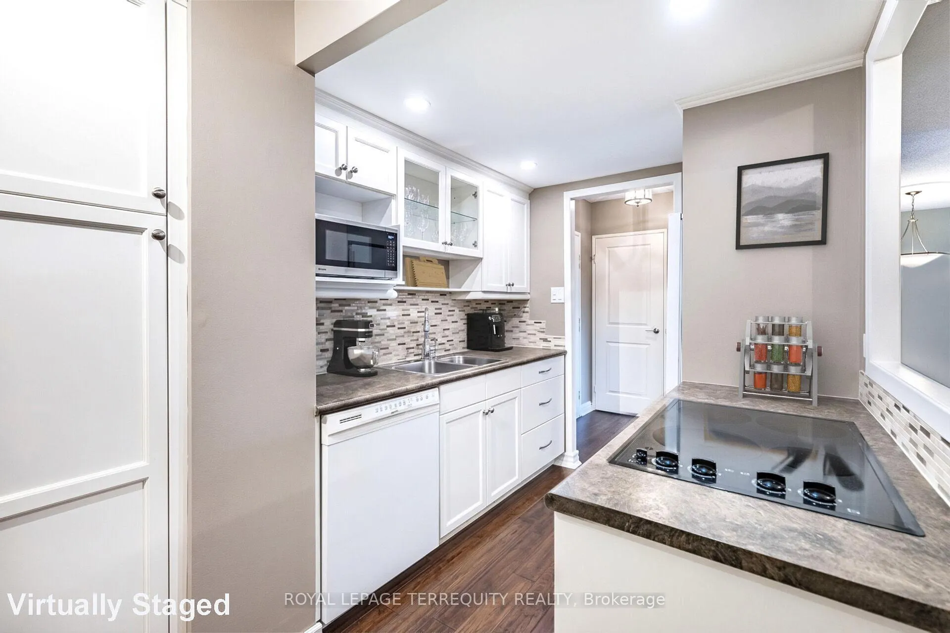 Photo 20 of Unit 306, 299 Mill Road, Etobicoke, Markland Wood — HOMEH