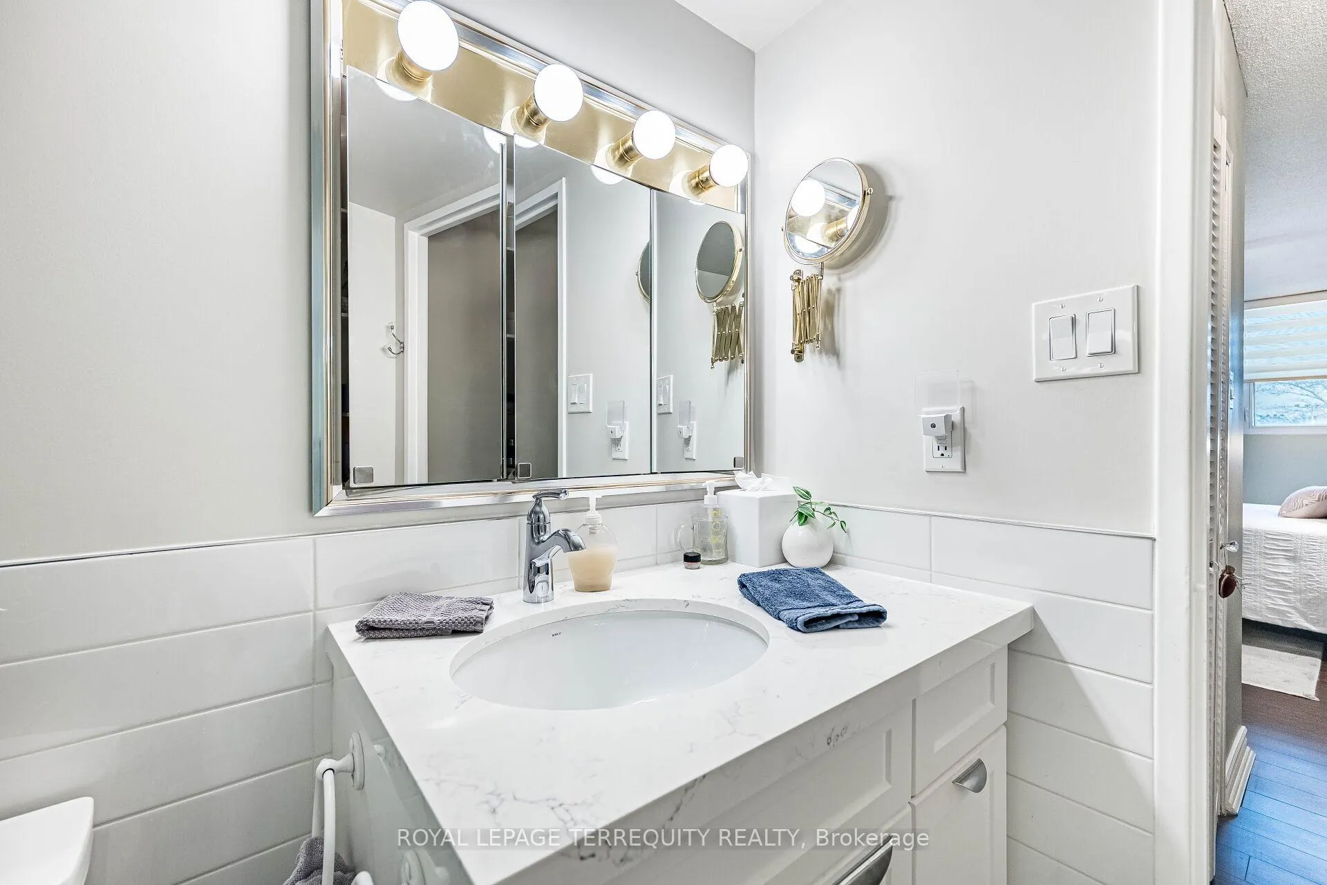 Photo 25 of Unit 306, 299 Mill Road, Etobicoke, Markland Wood — HOMEH