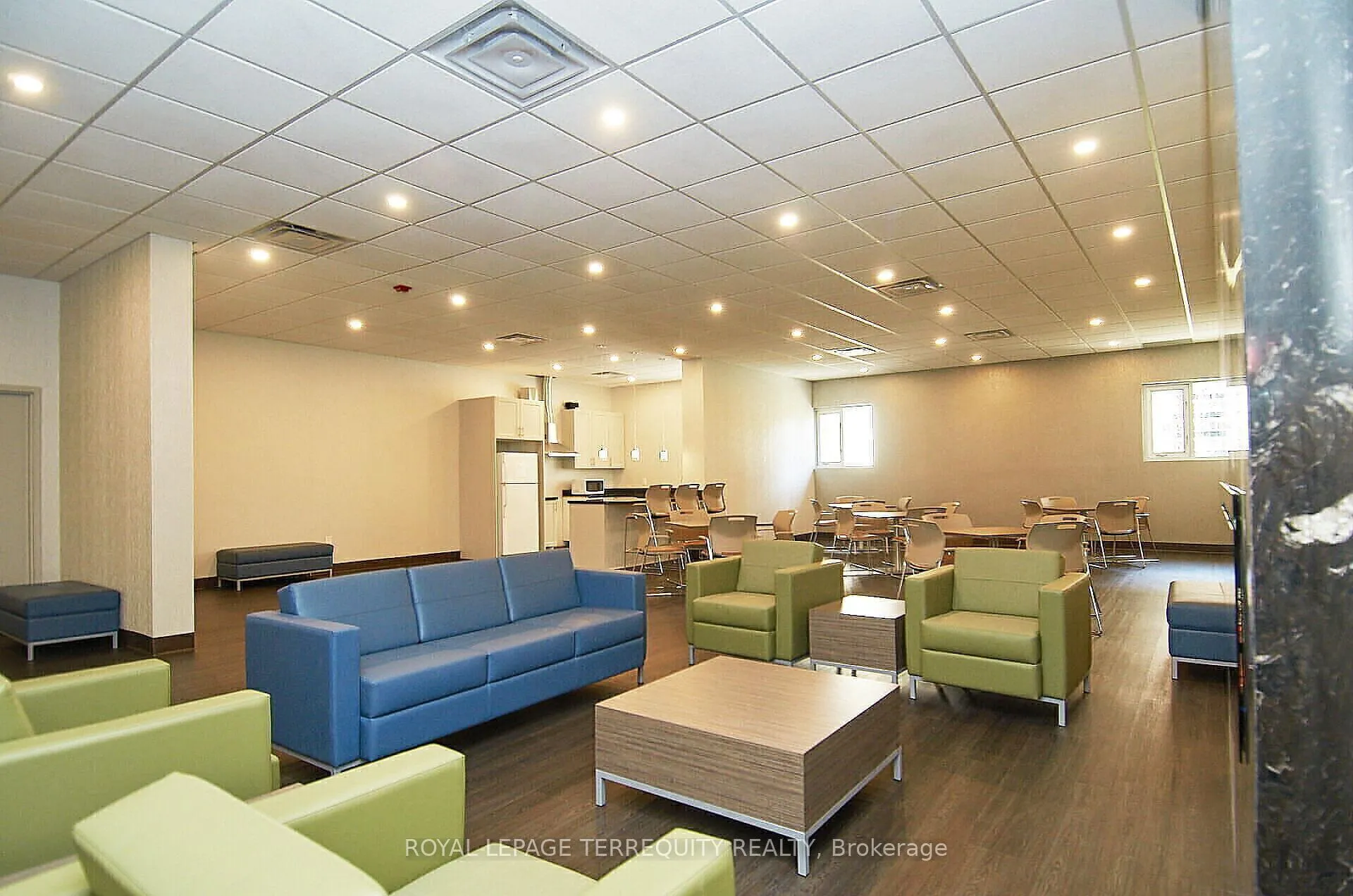 Photo 37 of Unit 306, 299 Mill Road, Etobicoke, Markland Wood — HOMEH